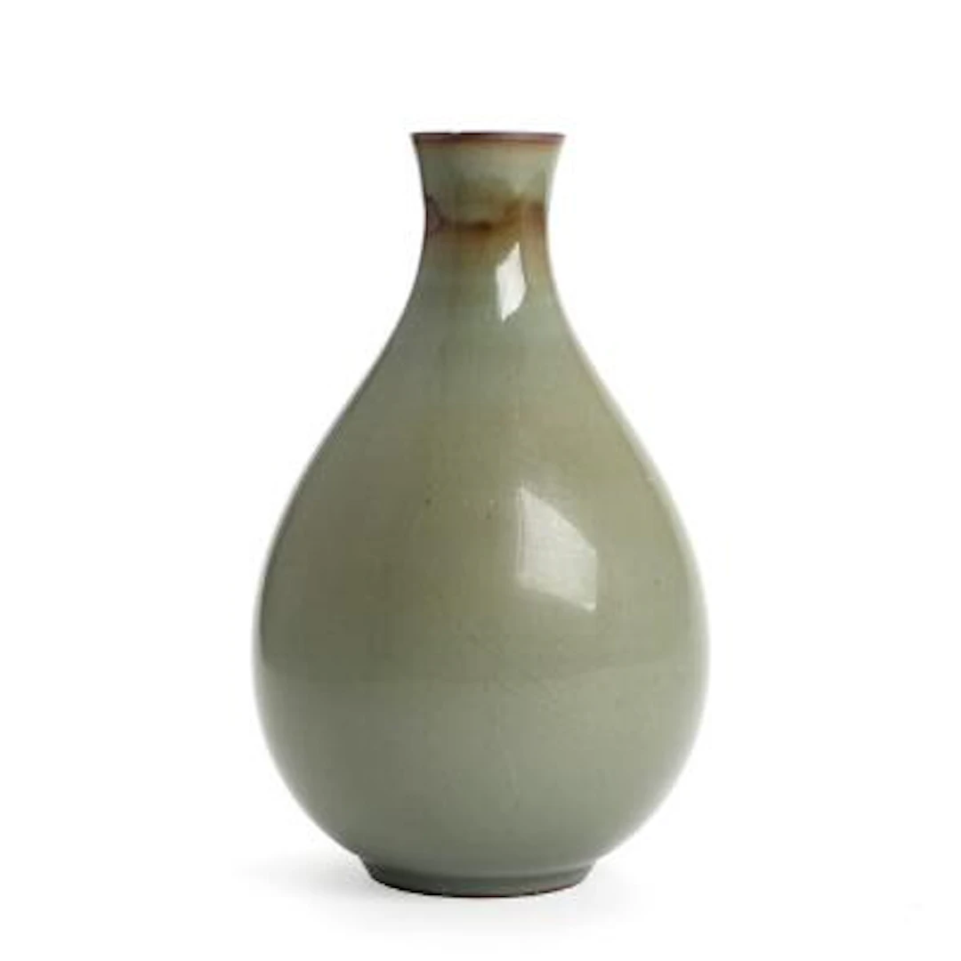 Hans Henrik Hansen: A stoneware vase, ecorated with green glaze. Signed