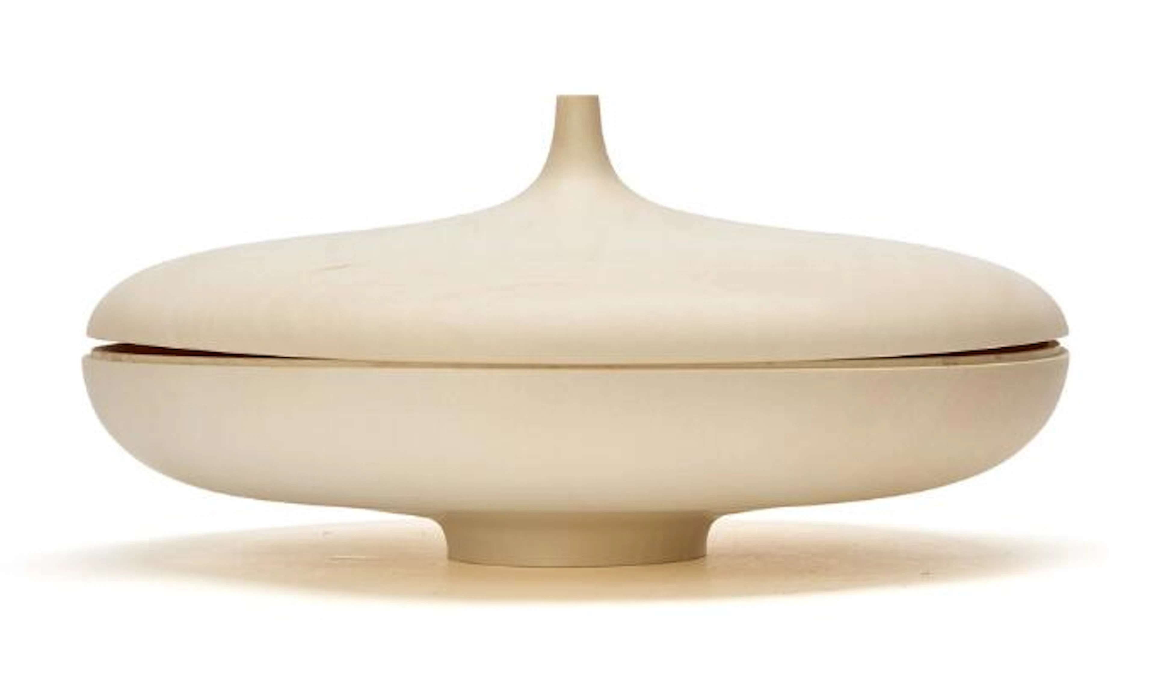 Josefine Toft: "The Healing" Bonbonnière in hand-turned maple. – Bruun