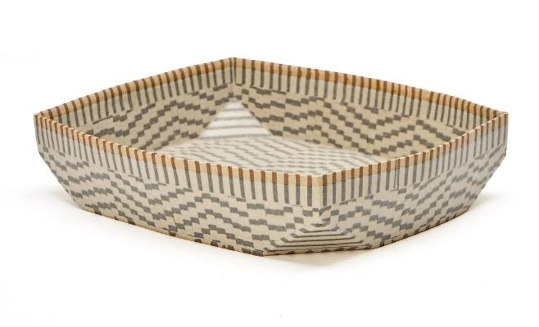 Malene Müllertz: A rectangular dish with tall sides. Signed monogram