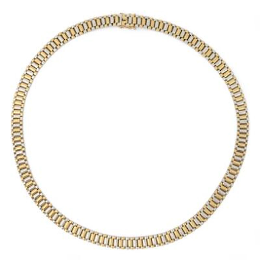 A necklace of 18k gold and white gold. Weight app. 96 g. W. 10 mm.