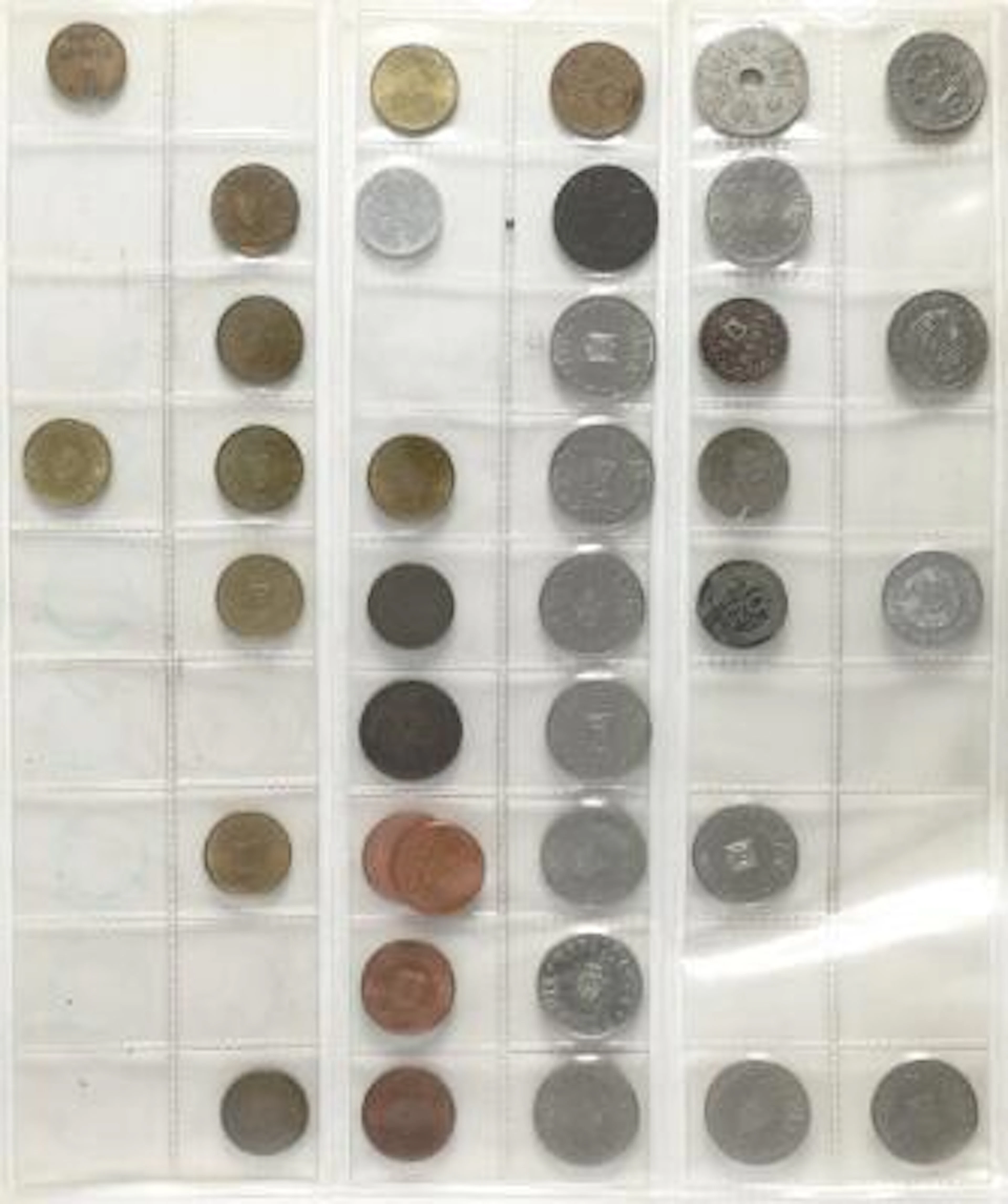 Moving box with 7 albums with coins from, i.a. the Netherlands, Hong
