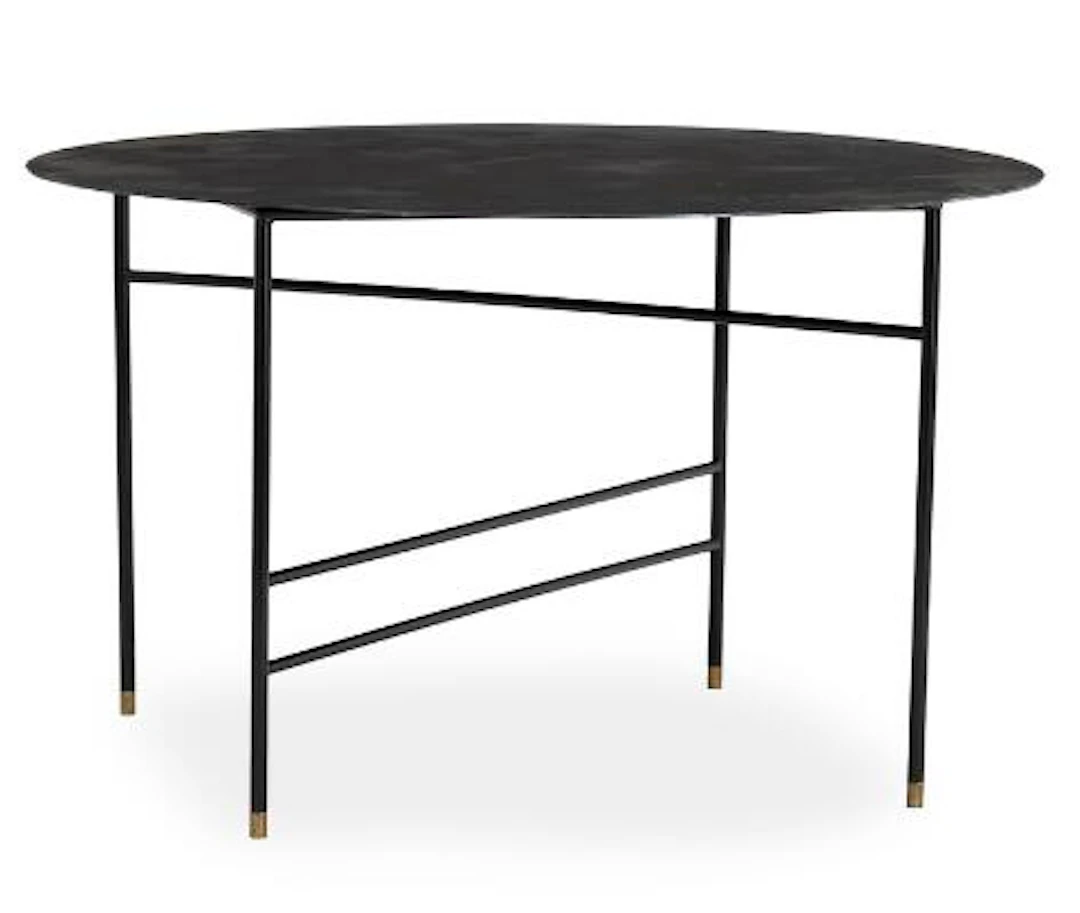 Amanda Lilholt: "Earth". Circular table with black lacquered steel