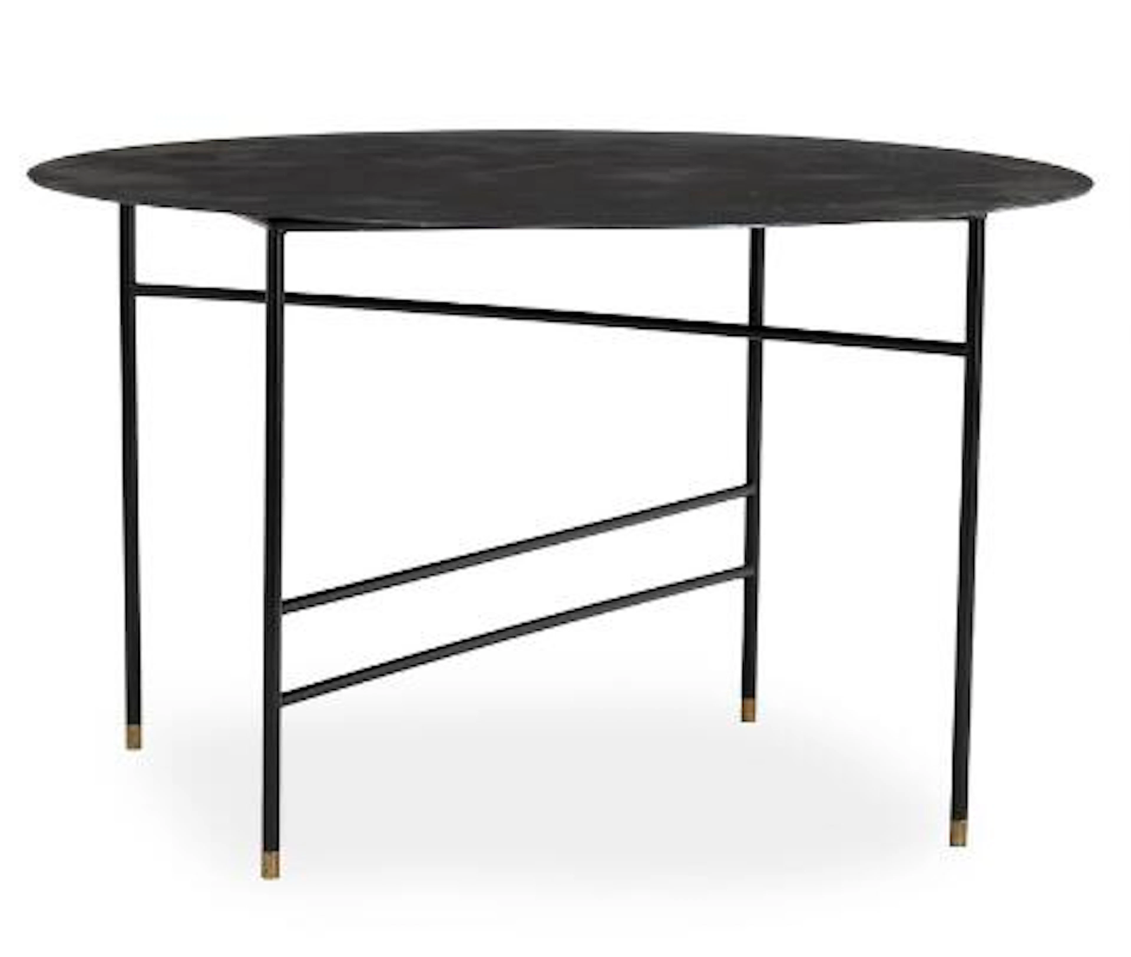 Amanda Lilholt: "Earth". Circular table with black lacquered steel