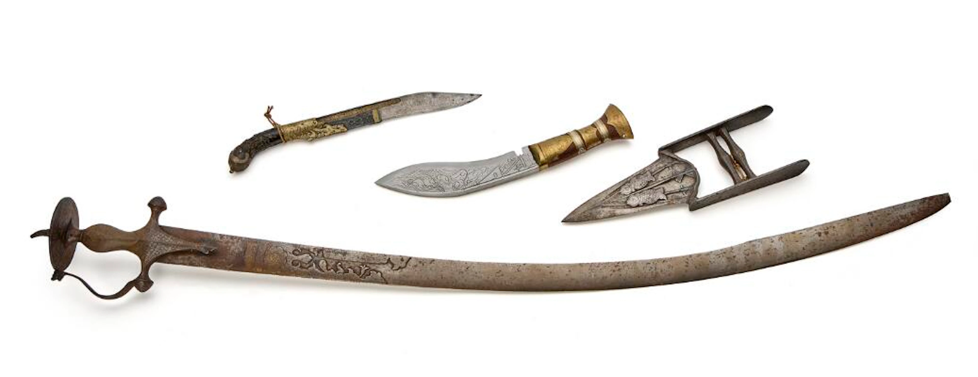 Four edged weapons from the Indian subcontinent. – Bruun Rasmussen Auctioneers