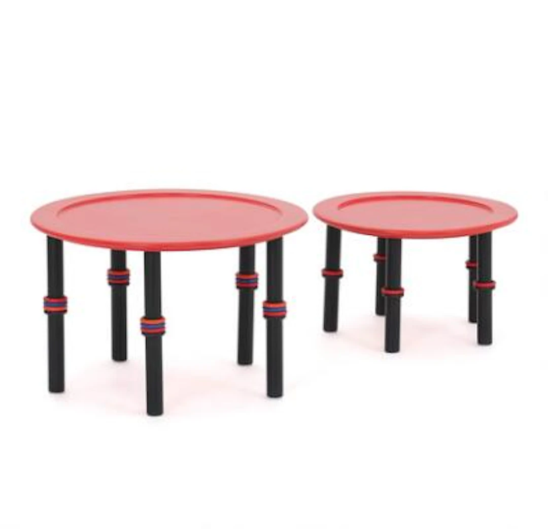 Nanna Ditzel: Two circular sidetables with red lacquered top. Five