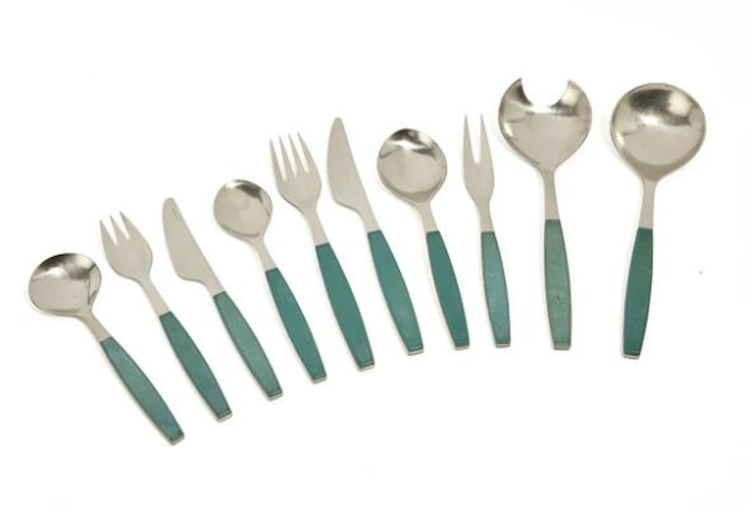 Henning Koppel: "Green Strata". Stainless steel cutlery with green