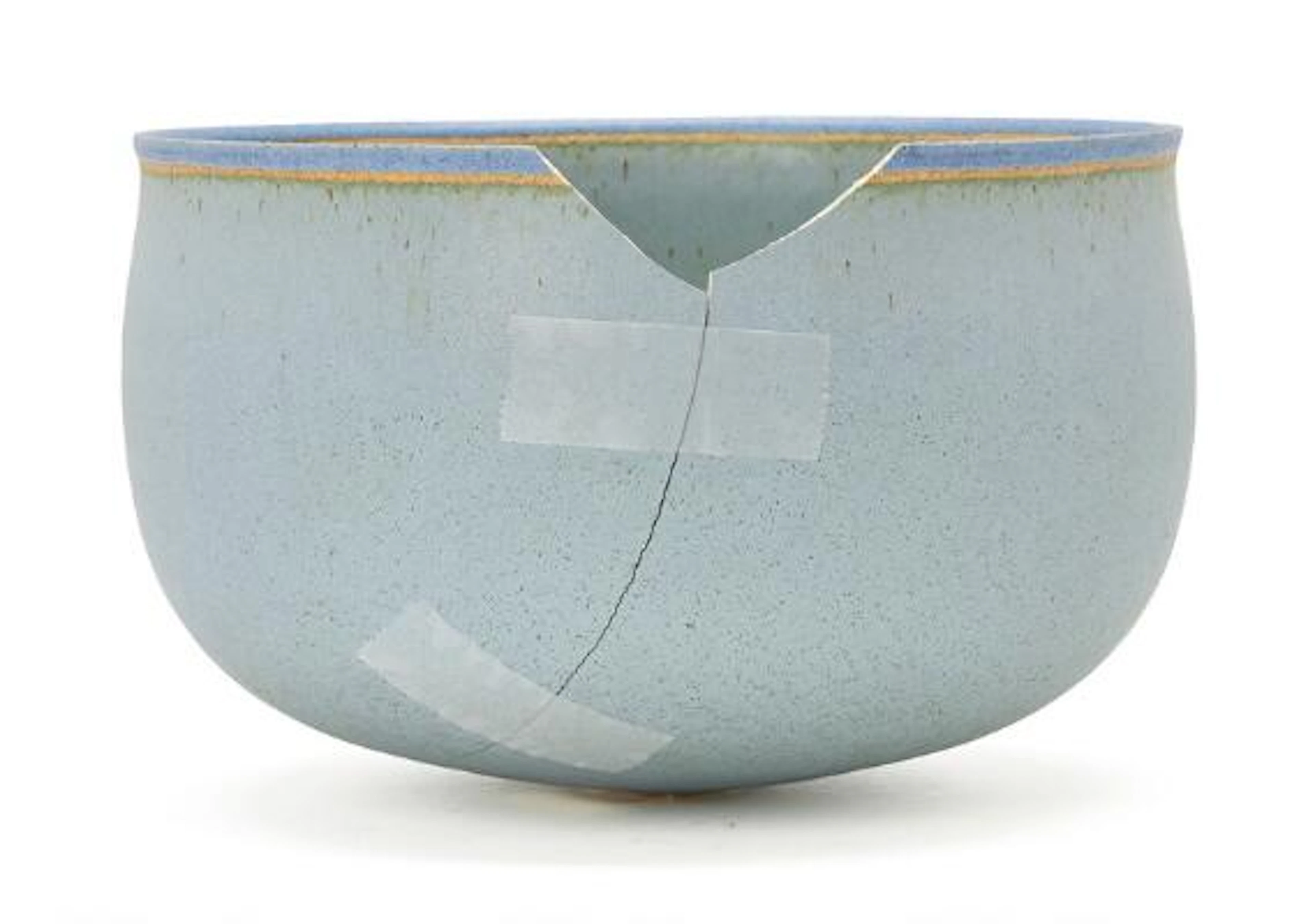 Alev Ebüzziya Siesbye: A circular stoneware bowl, decorated with light