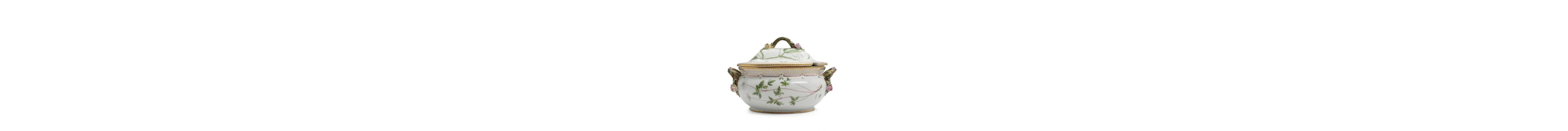 “Flora Danica”. Porcelain tureen, decorated in colours and gold with