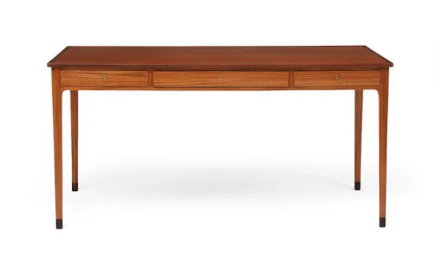 Ole Wanscher: Mahogany writing desk. Front with three drawers. Made