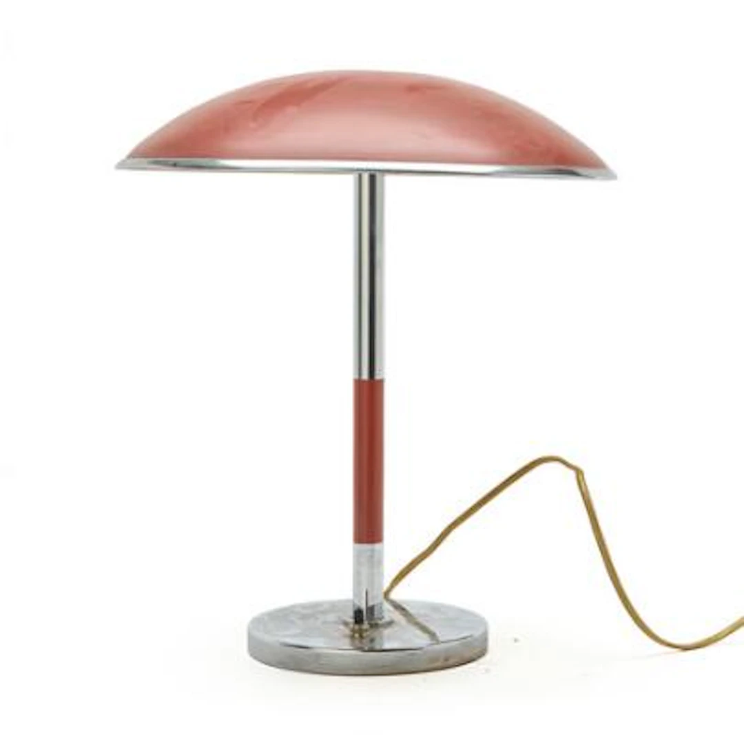 Unknown designer: Art deco table lamp in chrome-plated and red-lacquered