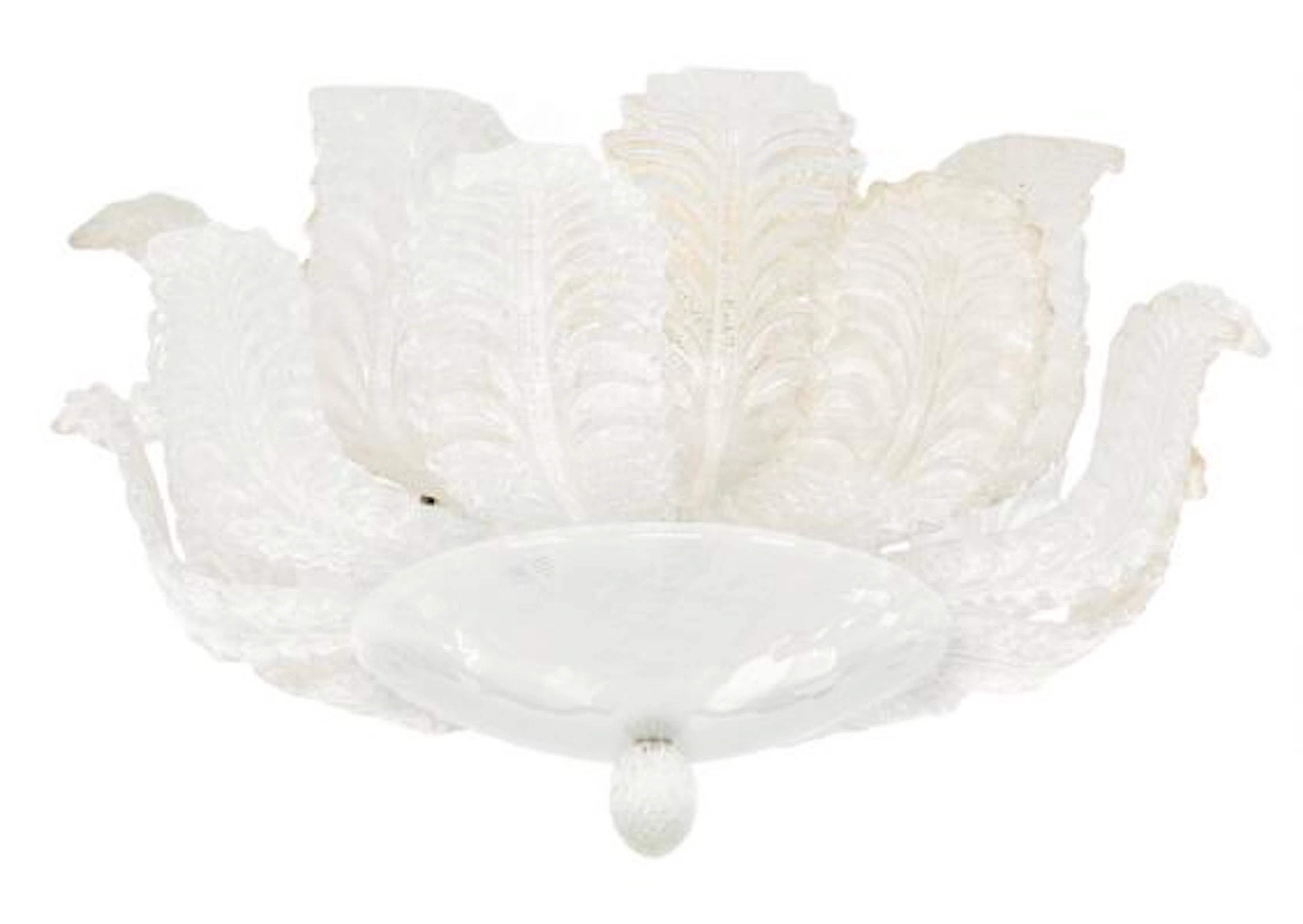 Murano: Venetian chandelier decorated with 15 leaves of clear glass