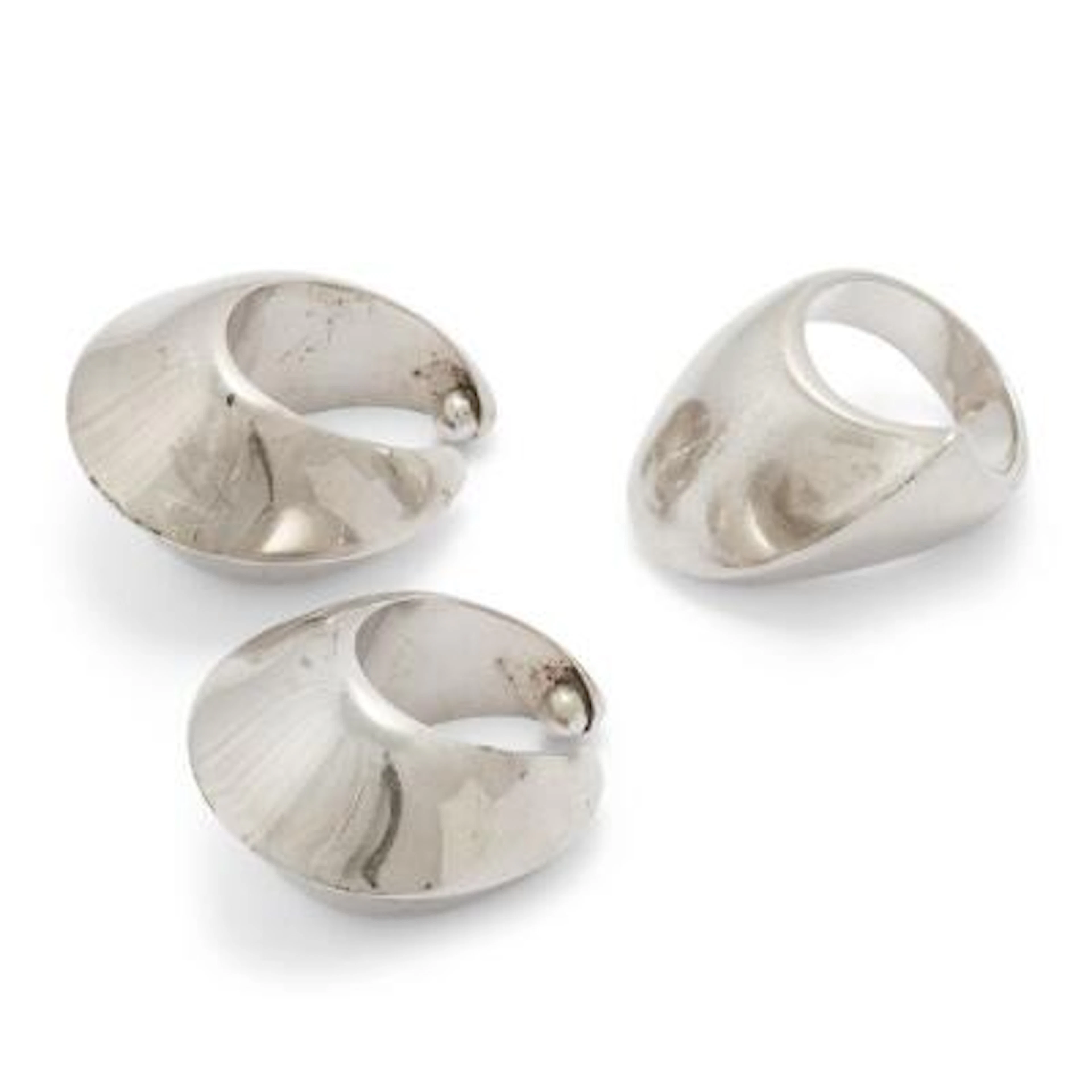 Nanna Ditzel: A pair of ear pendants and a ring of sterling silver.