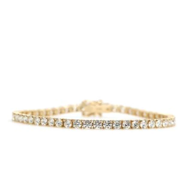 A diamond tennis bracelet set with 50 brilliant-cut diamonds weighing