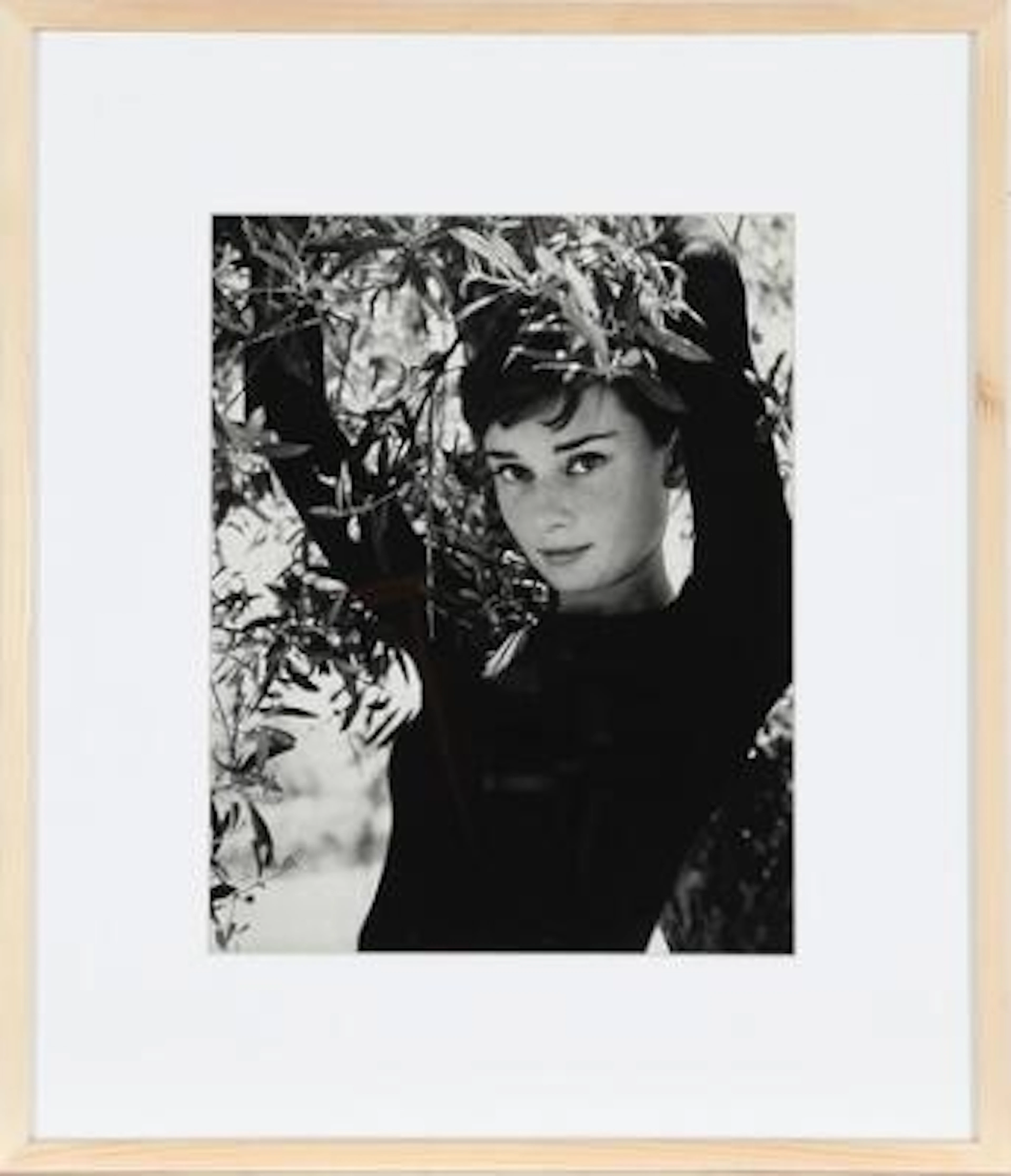 Philippe Halsman: British actress Audrey Hepburn (1929–1993). Recording