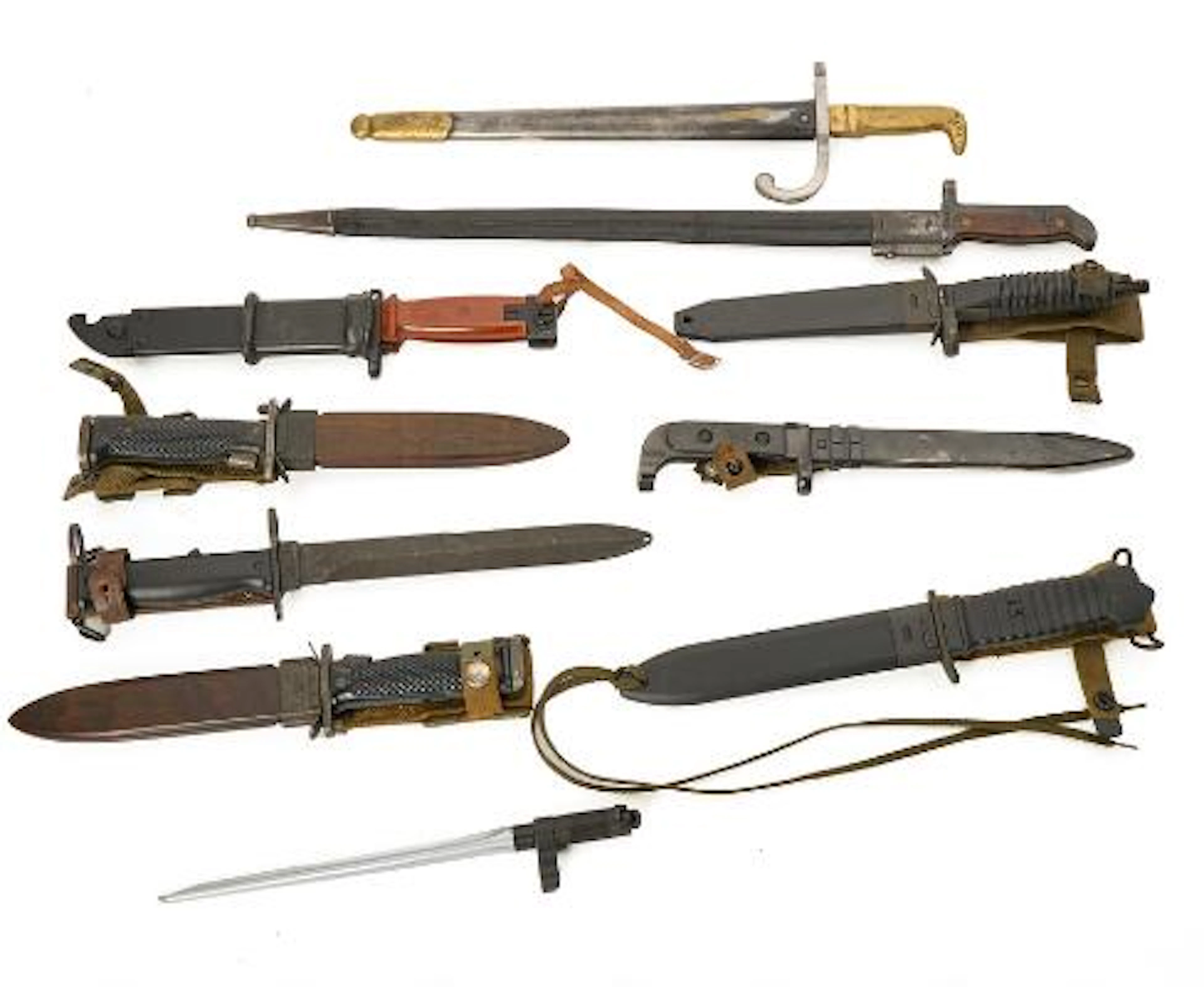 En samling bajonetter og kampknive. (10) – Bruun Rasmussen Auctioneers