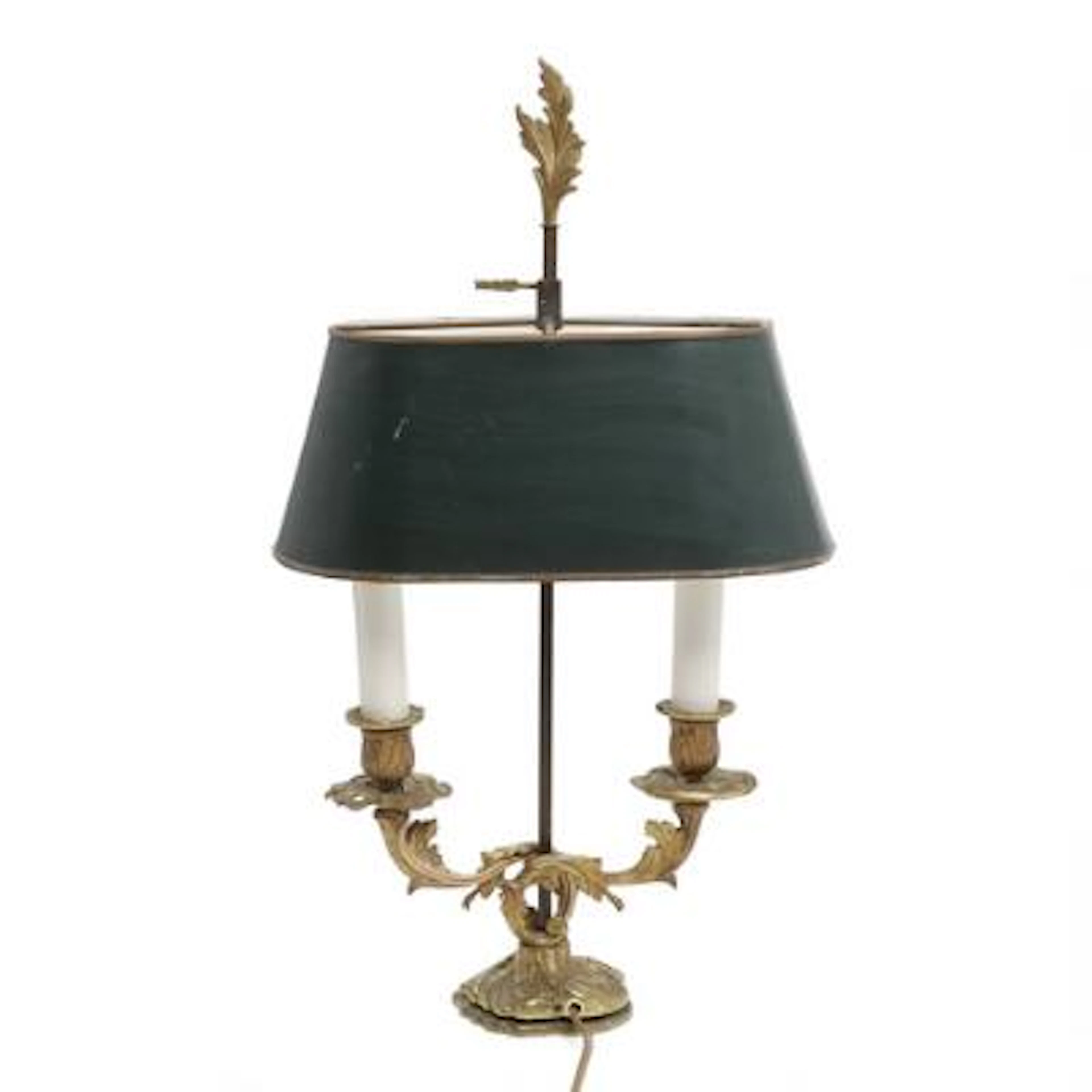 Bouillotte lamp of bronze with shade of green painted metal. Rococo