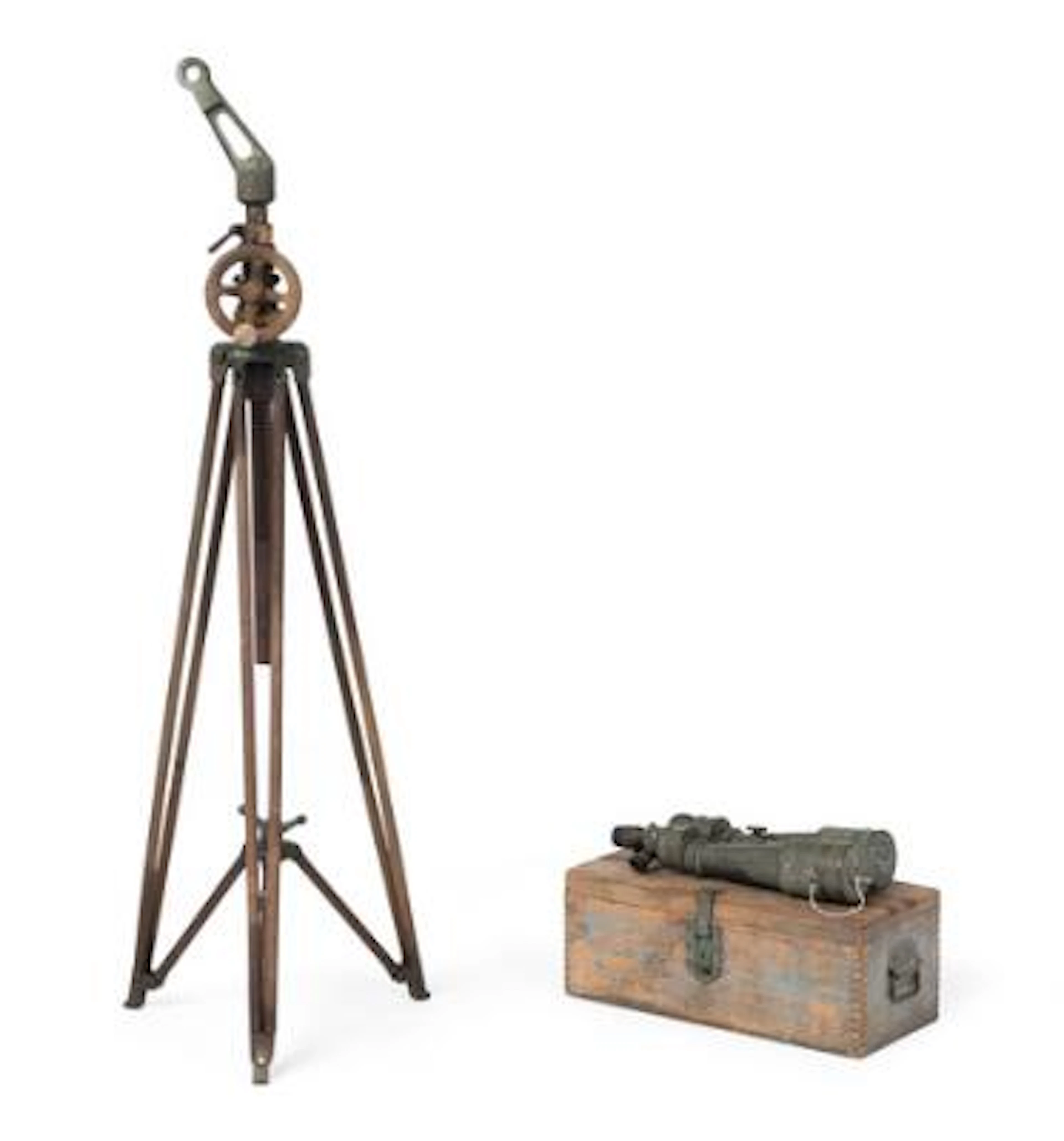 German WWI-era submarine? binocular telescope on a stand, marked "M
