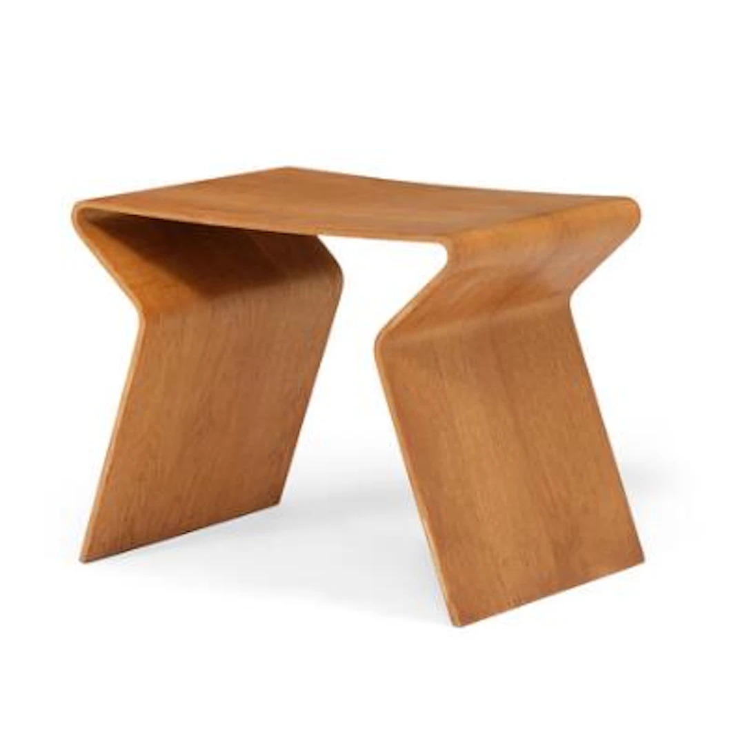 Grete Jalk: Side table of curved oak. Model 5–2. – Bruun Rasmussen Auctioneers