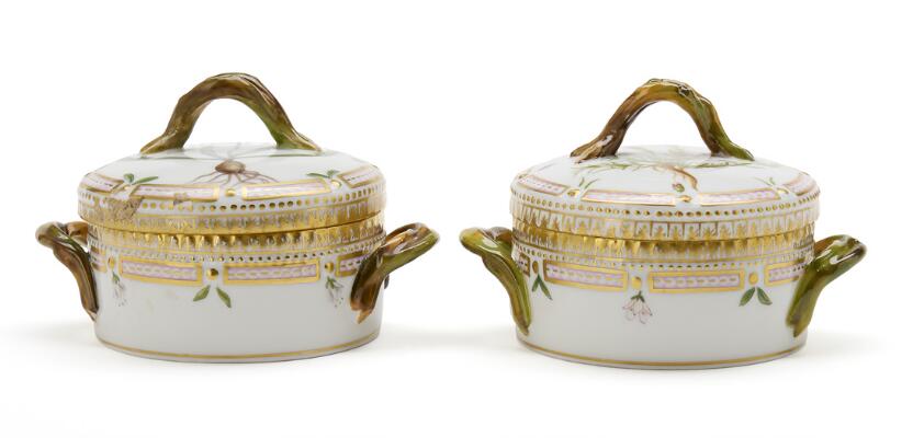 "Flora Danica" two porcelain sugar bowls. 3502. Royal Copenhagen.