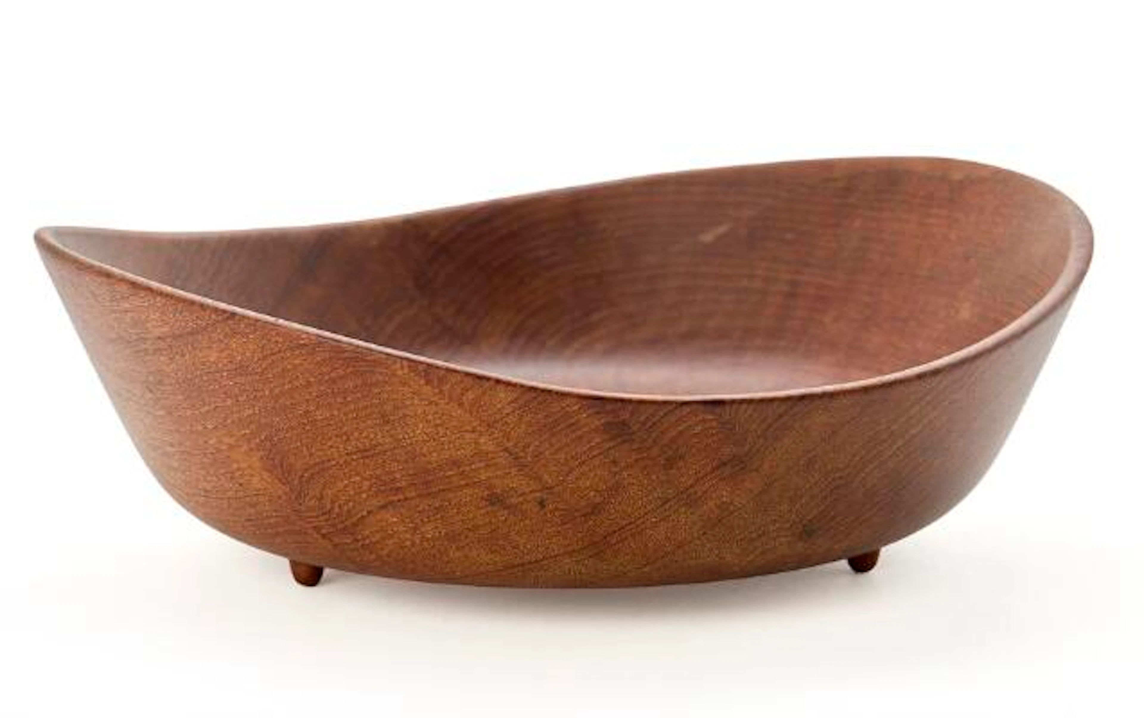 Finn Juhl: A solid teak bowl with three small feet. H. 7.5 cm. W.