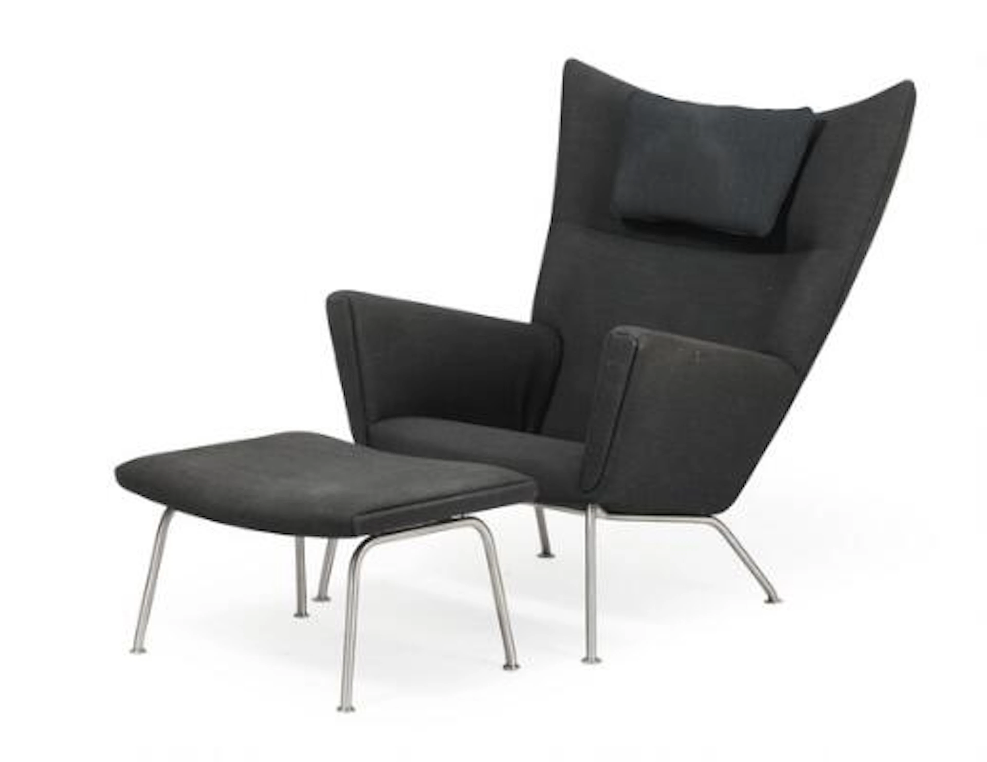 Hans J. Wegner: "Wingchair". Highback easy chair and stool with grey