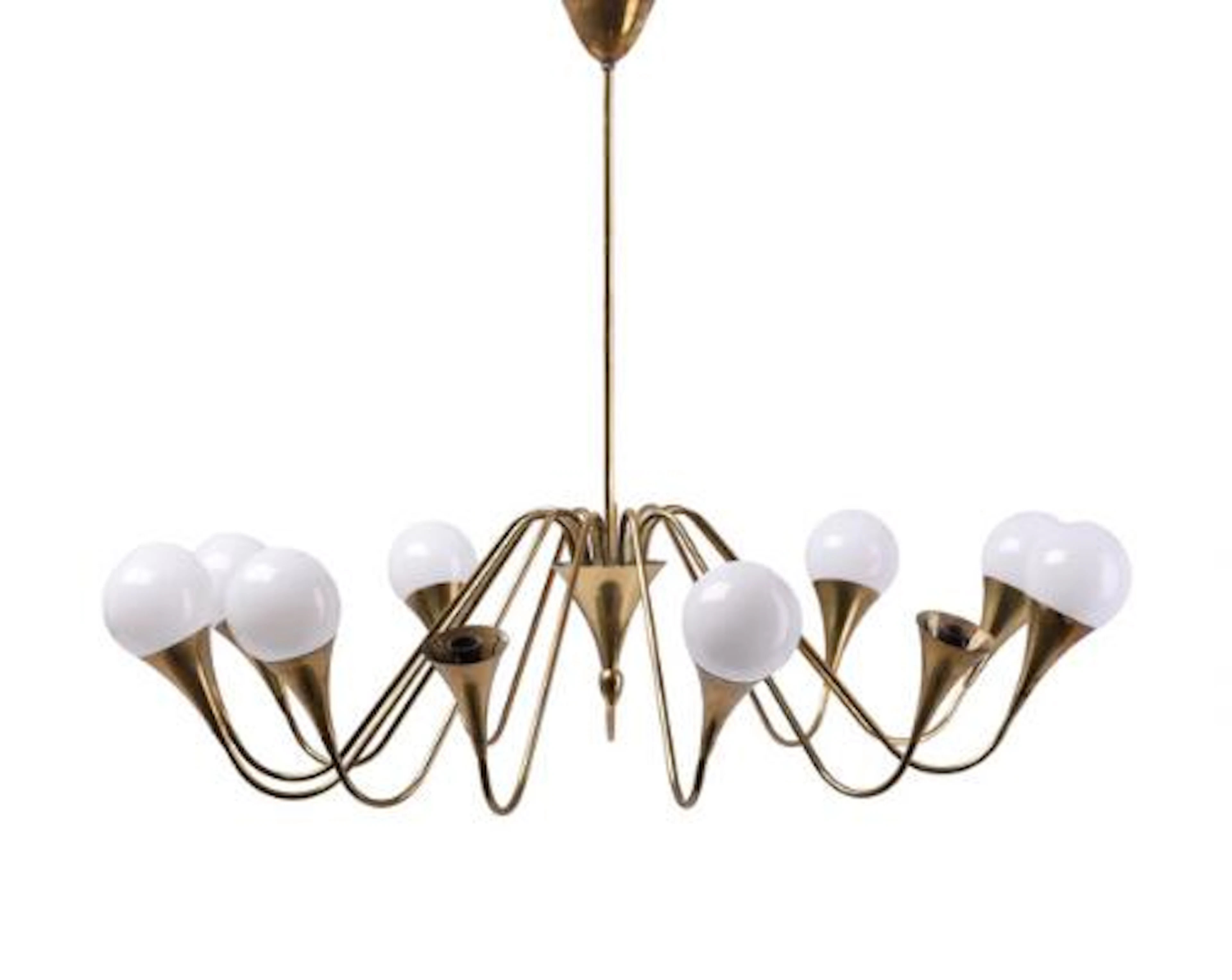 Danish design: Patinated brass chandelier with 12 arms fitted with