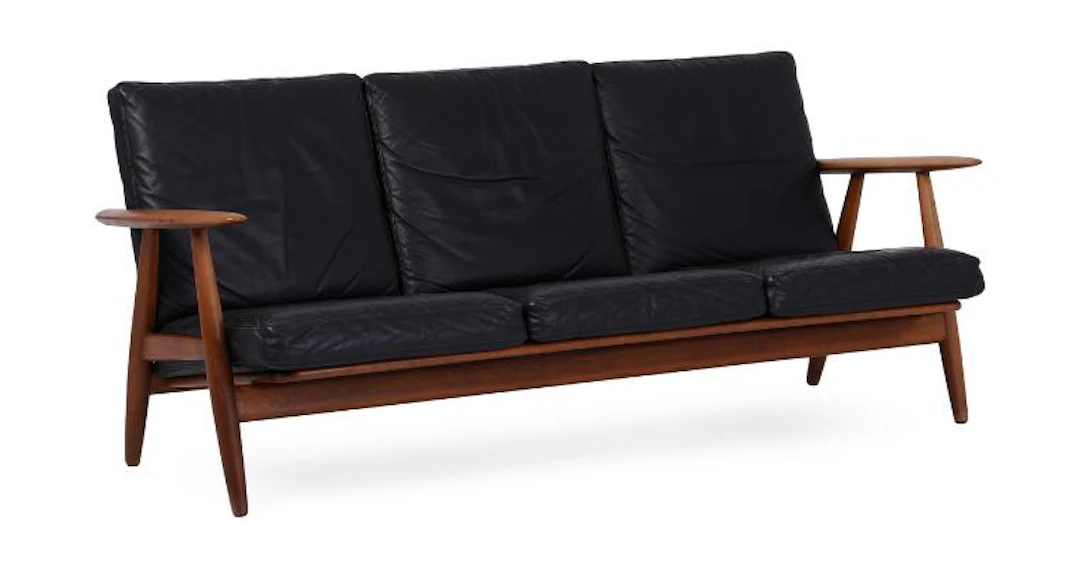 Hans J. Wegner: "Cigaren". Free-standing three-seater sofa with stained