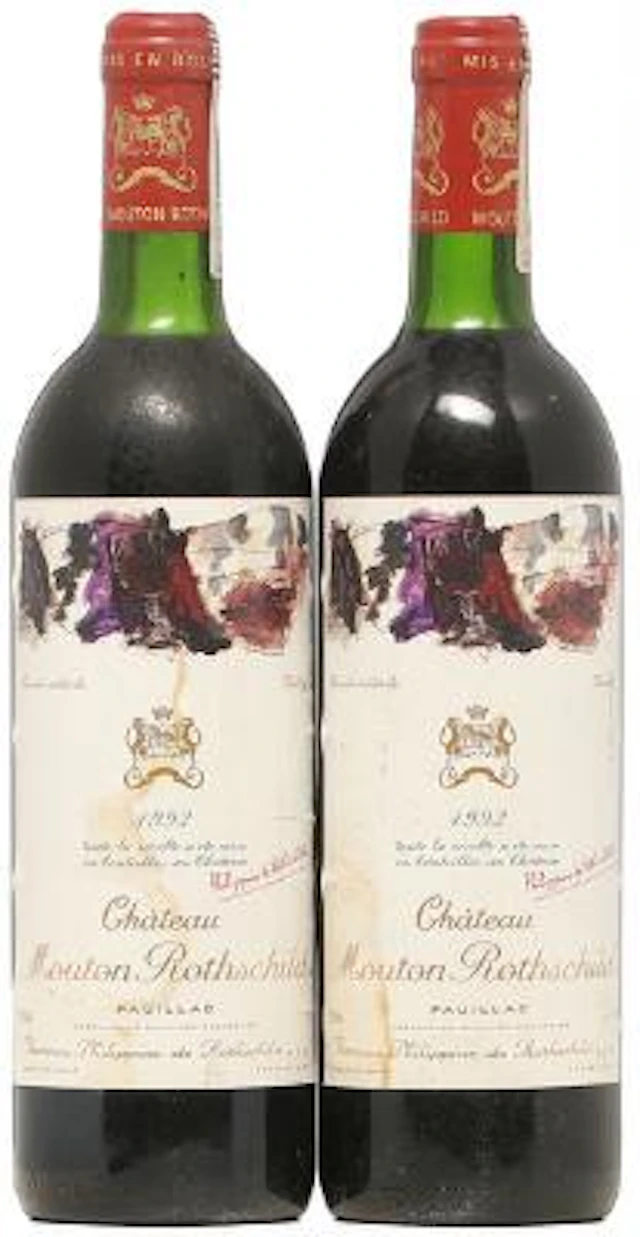 2 bts. Château Mouton Rothschild, Pauillac. 1. Cru Classé 1992 A/B