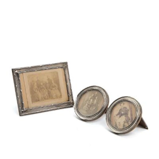 Three English frames in sterling silver. Birmingham 1916 and 1919.