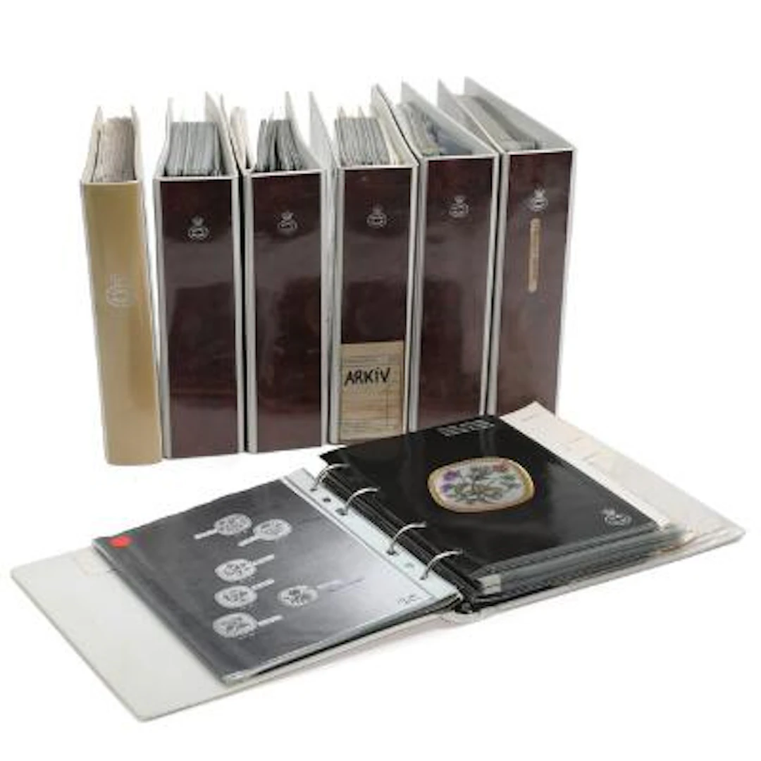 Seven binders with dealer brochures from Georg Jensen. Partly with