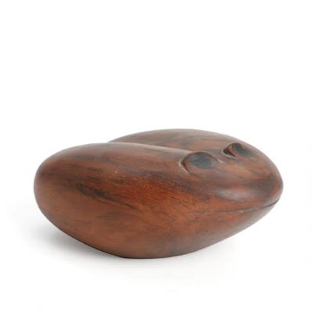 Jacob Hermann: Frog. Signed monogram. A carved caucasian walnut figure
