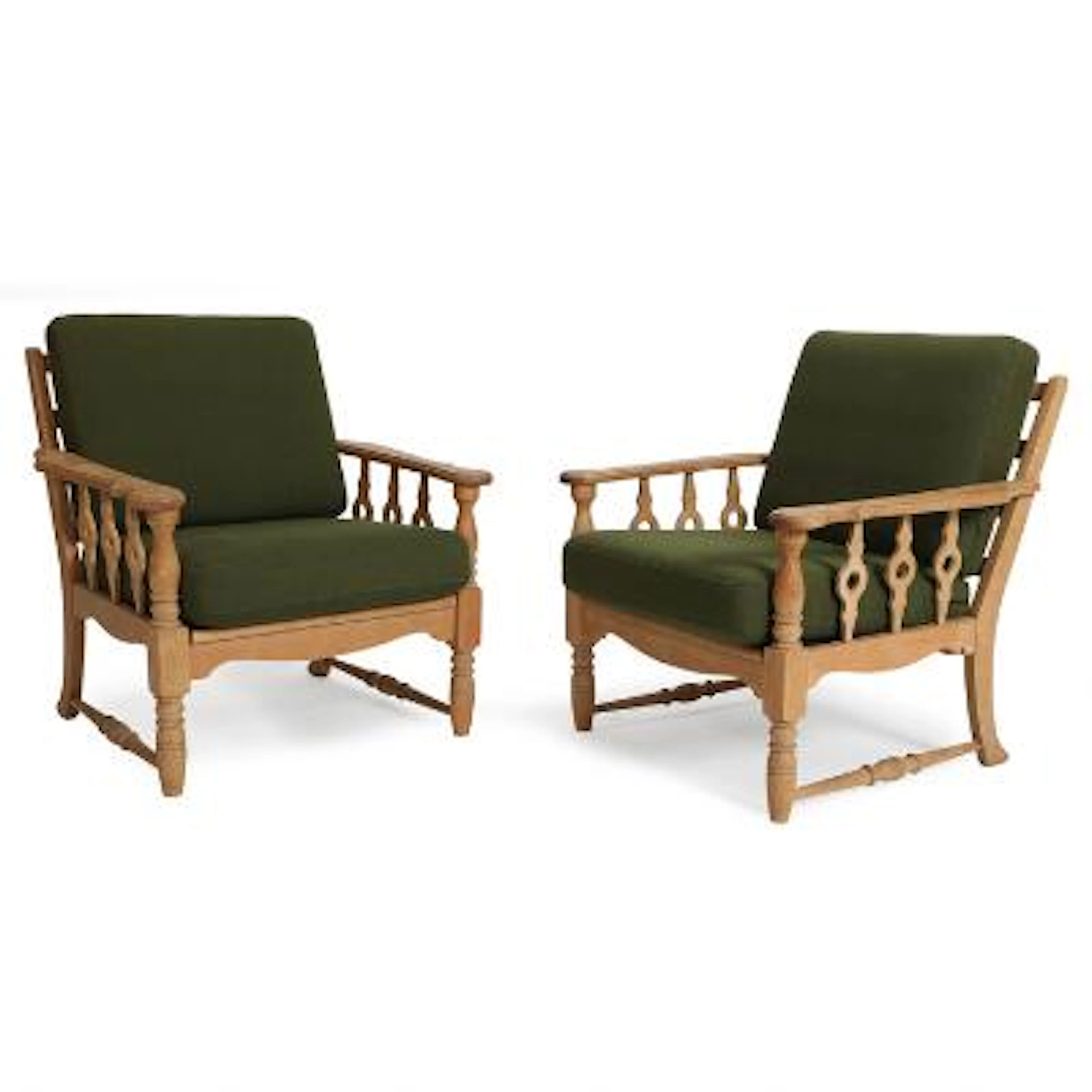 Danish furniture design: A pair of easy chairs with oak frame, loose