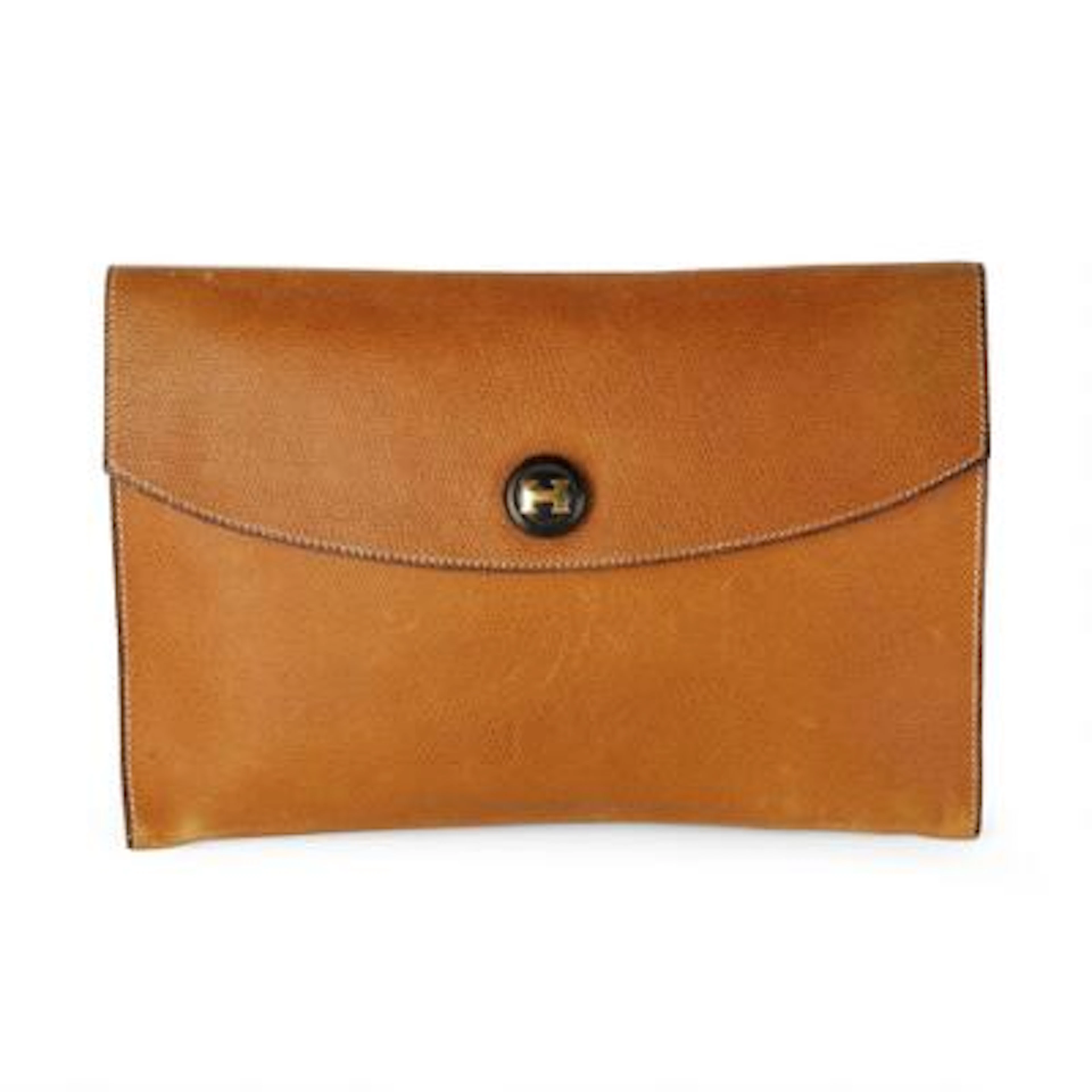 Hermès: A vintage "Rio Envelope Clutch" in Courchevel leather in the