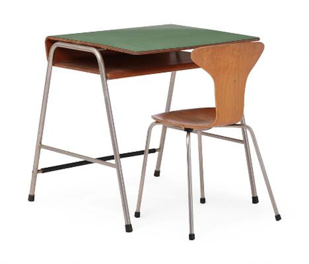 Arne Jacobsen: “Munkegaard”. A laminated beech writingdesk and chair