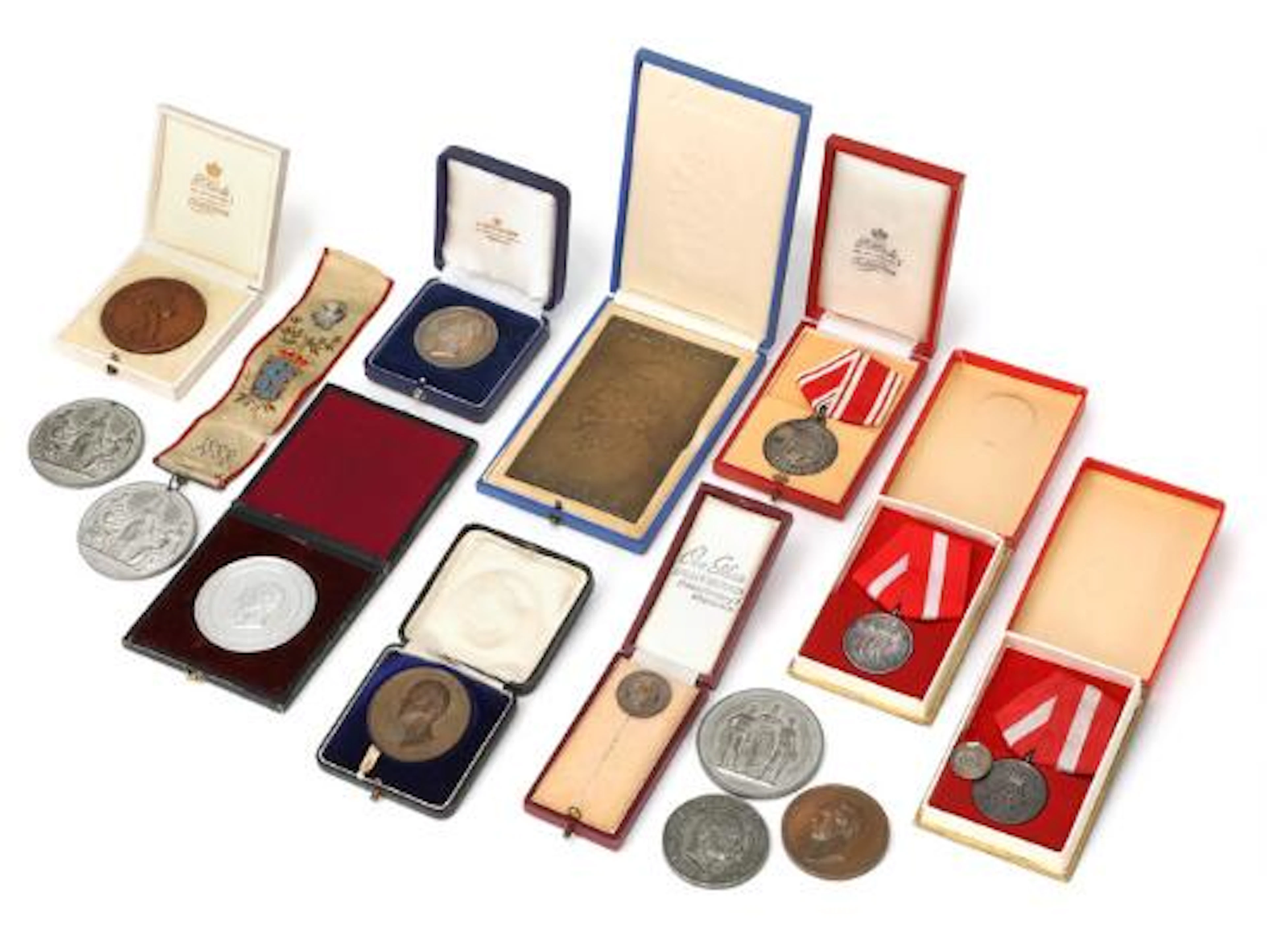 Collection of Danish medals, some in boxes, in total 15 pcs – Bruun