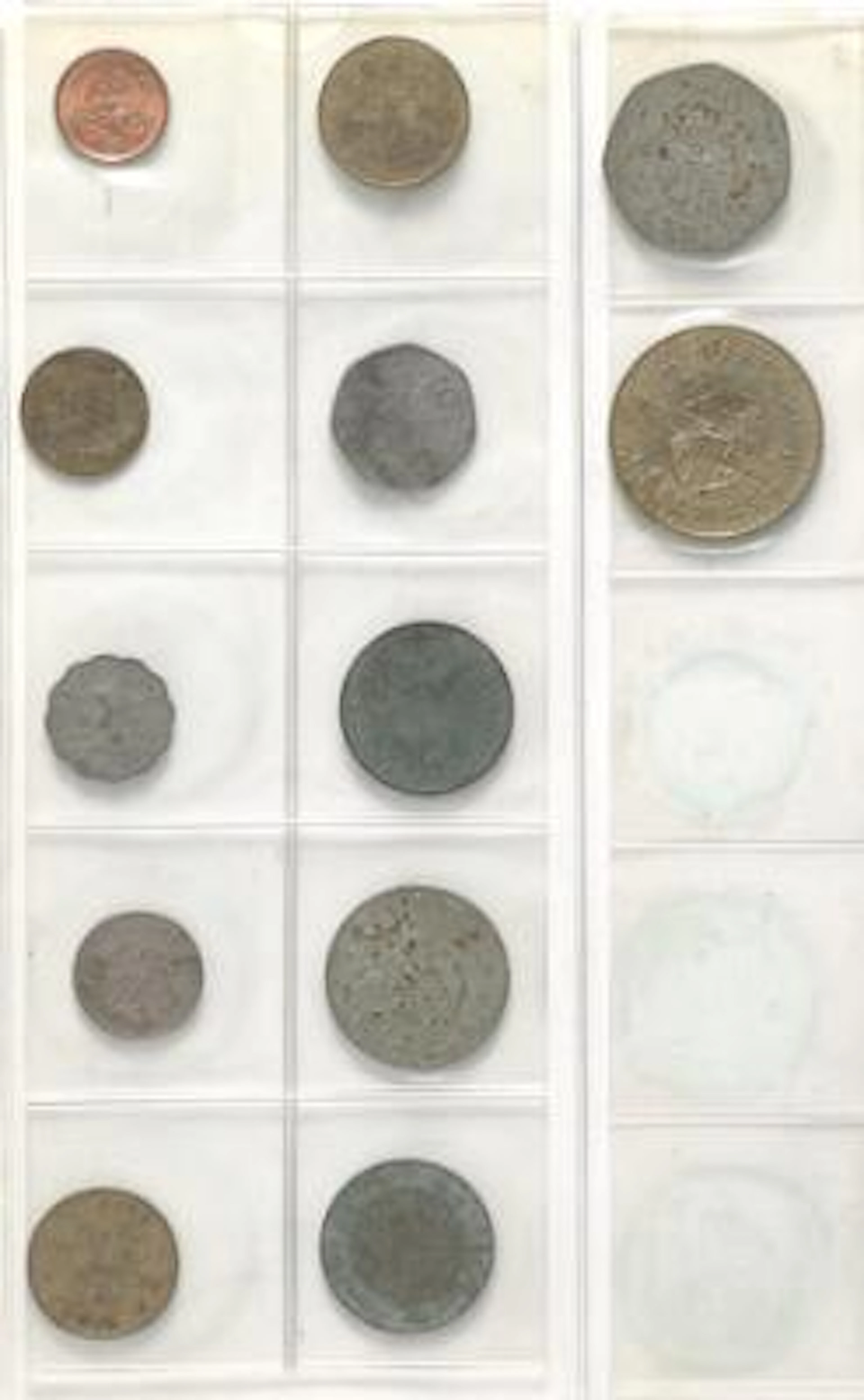 Moving box with 10 album with coins from i.a. Iceland, Italy, Lithuania