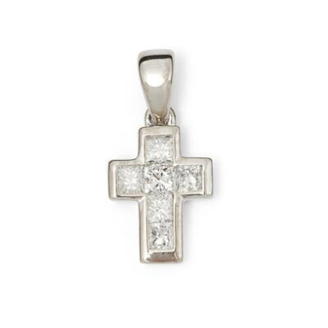 A diamond pendant set with six princess-cut diamonds mounted in 18k