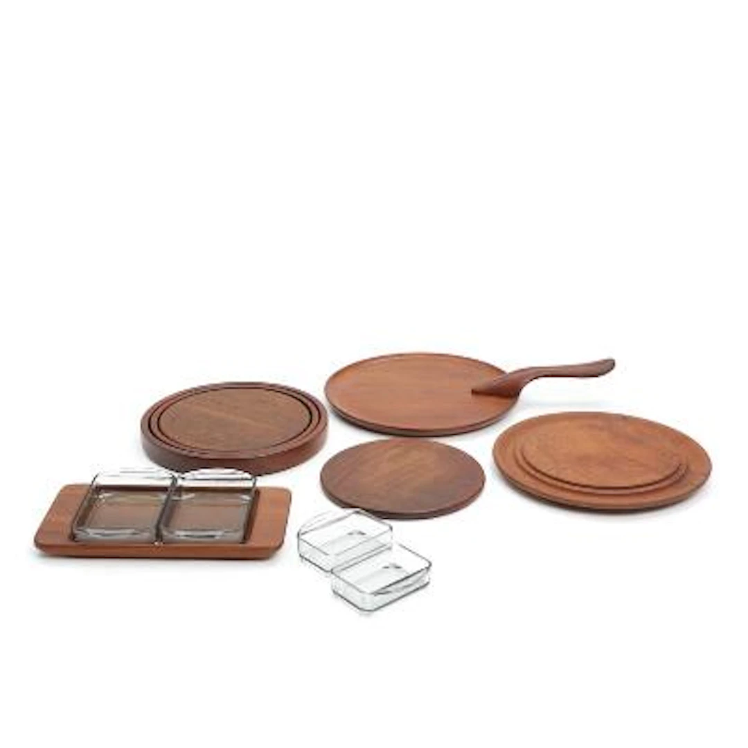 Kay Bojesen: Teak serving comprising a tray with handle, dish, board