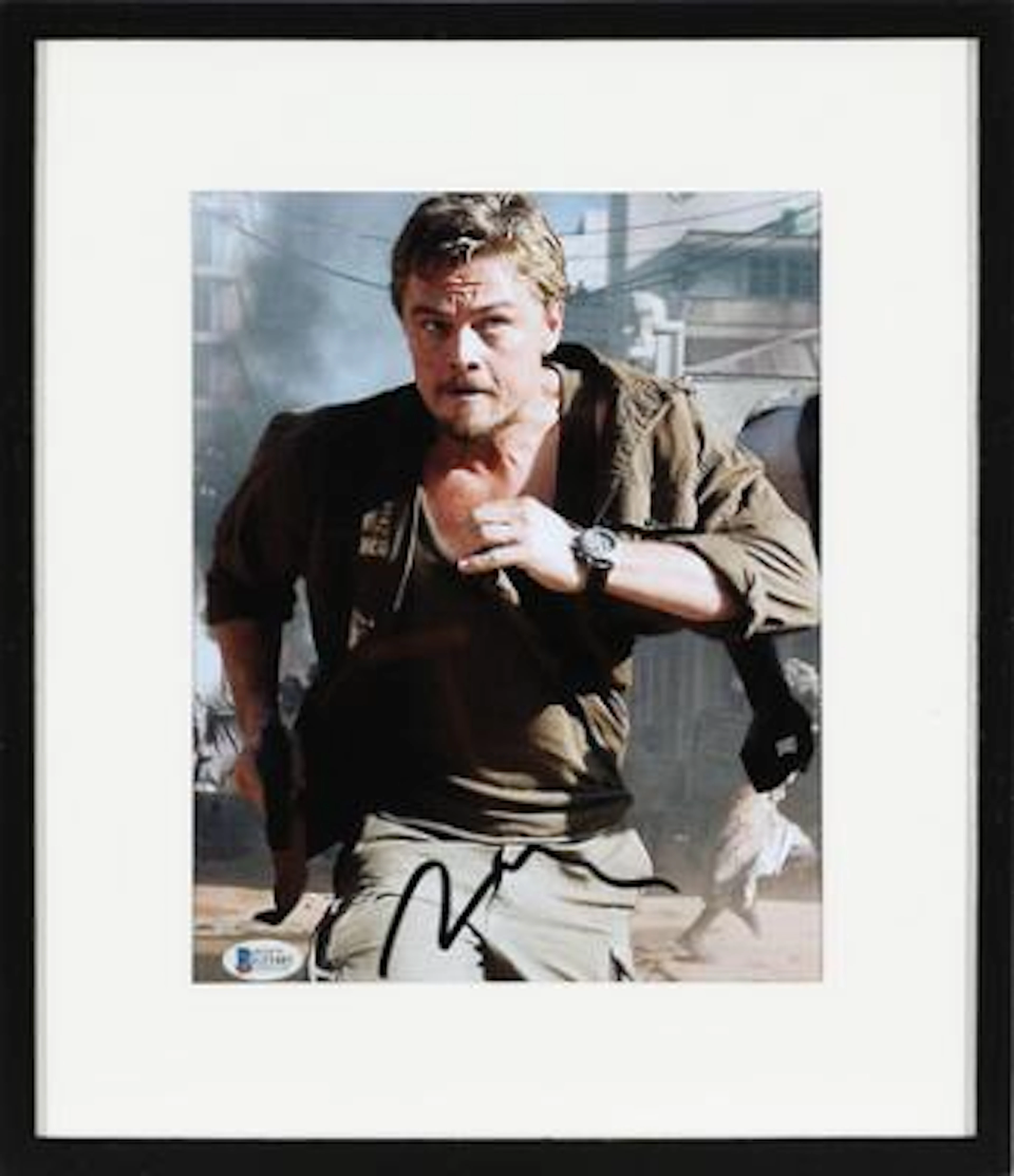 'Blood Diamond'. Signed colour still photograph of American actor