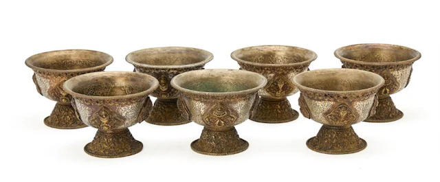 Seven metal butterlamps. Bhutan, 20th century. H. 8 cm. (7) – Bruun