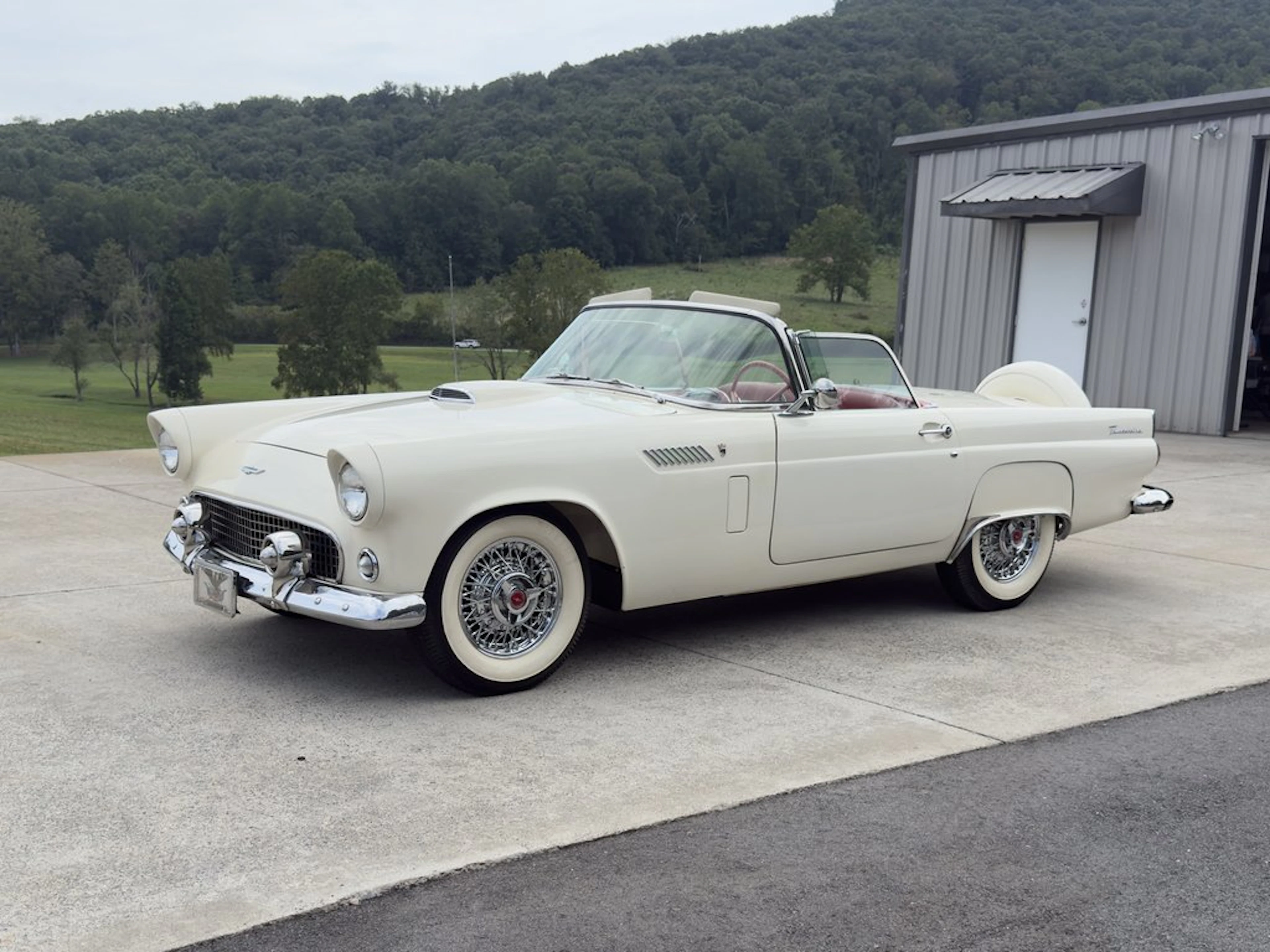 1956 Ford Thunderbird