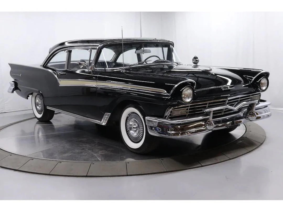 1957 Ford Fairlane
