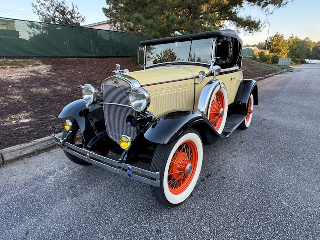 1930 Ford Model A Deluxe Roadster
