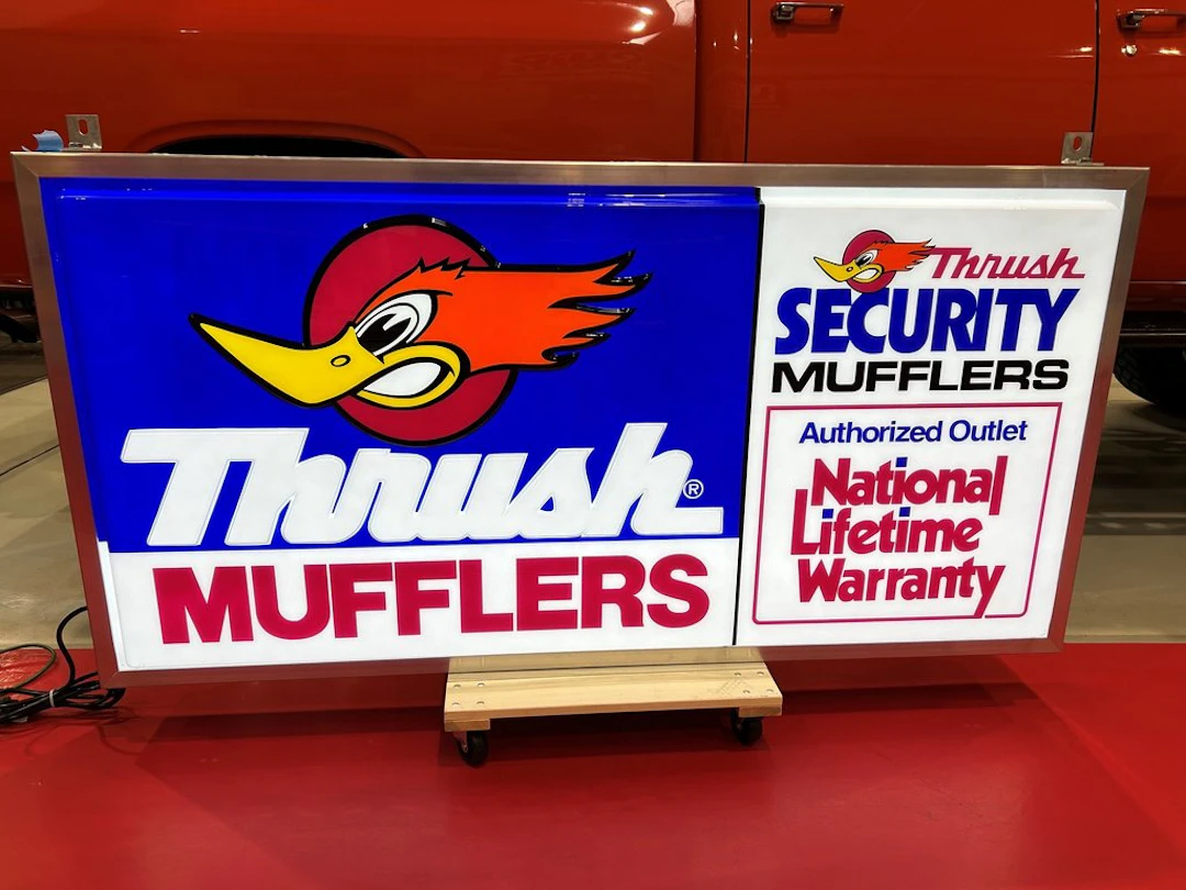 THRUSH MUFFLERS LIGHTED SIGN