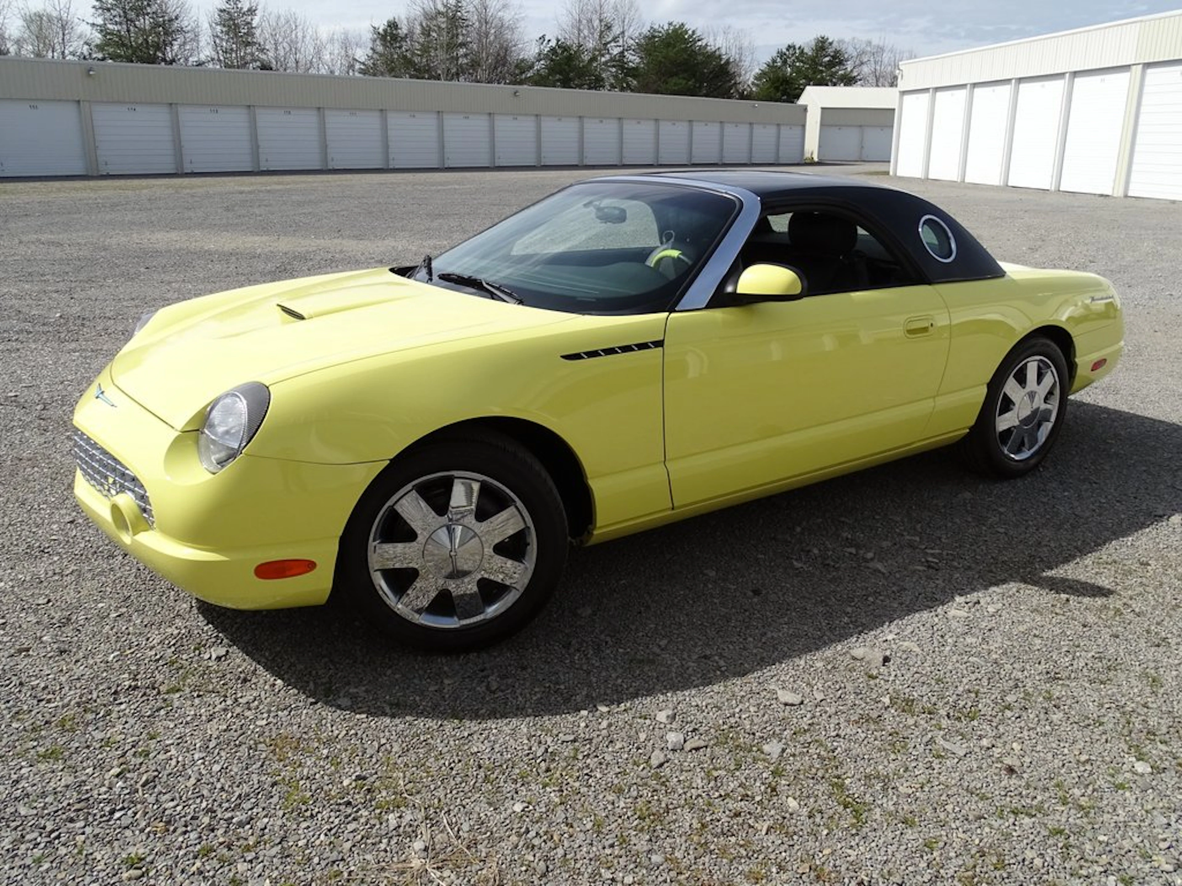 2002 Ford Thunderbird Deluxe