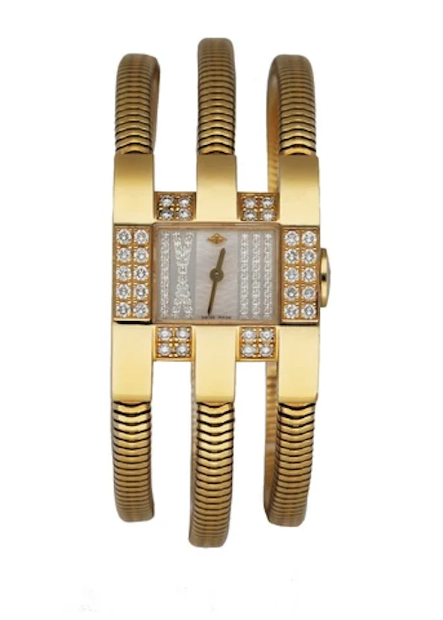 Van Cleef & Arpels 25X28MM 18K Yellow Gold Women's Watch