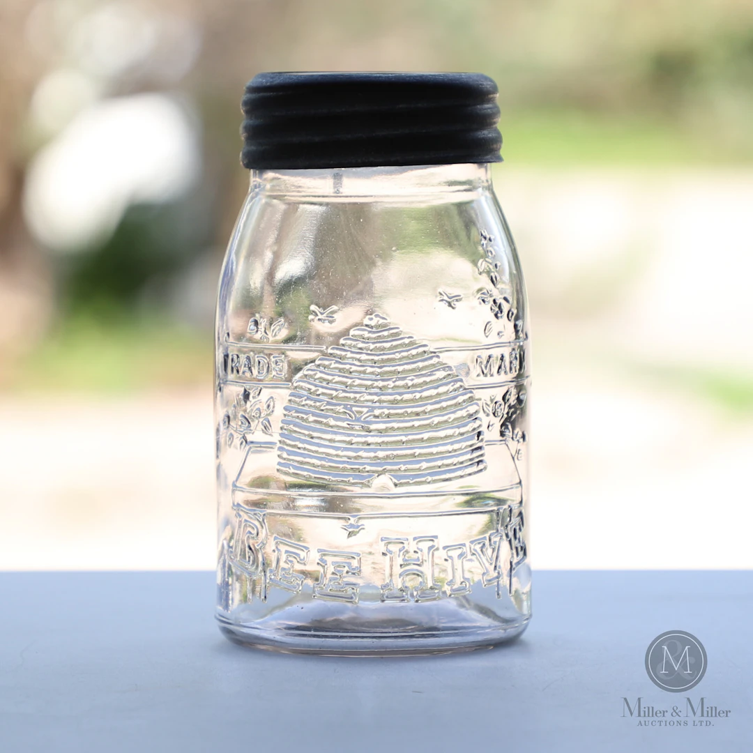 Beehive Pint Fruit Jar