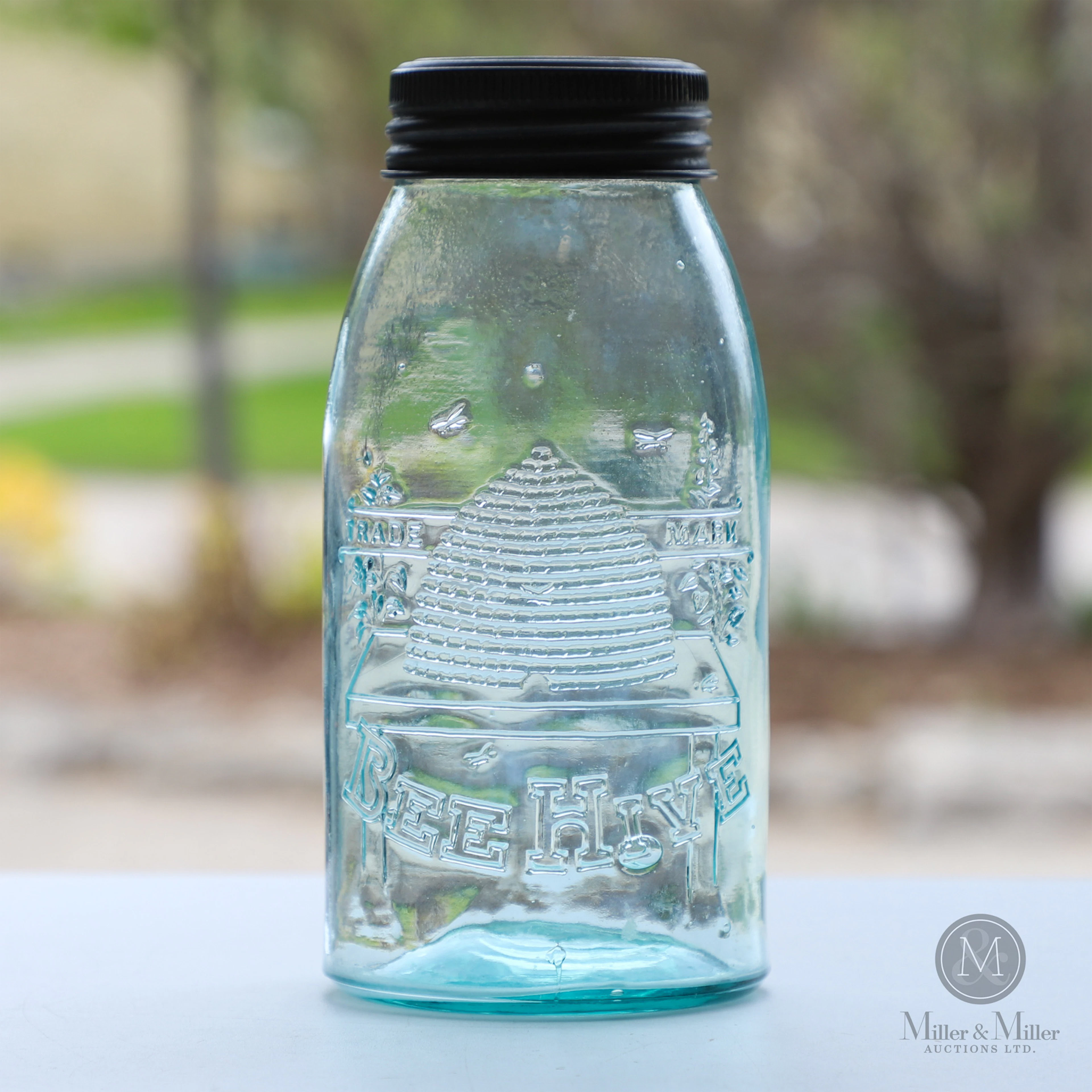 Beehive 1/2 Gal Fruit Jar
