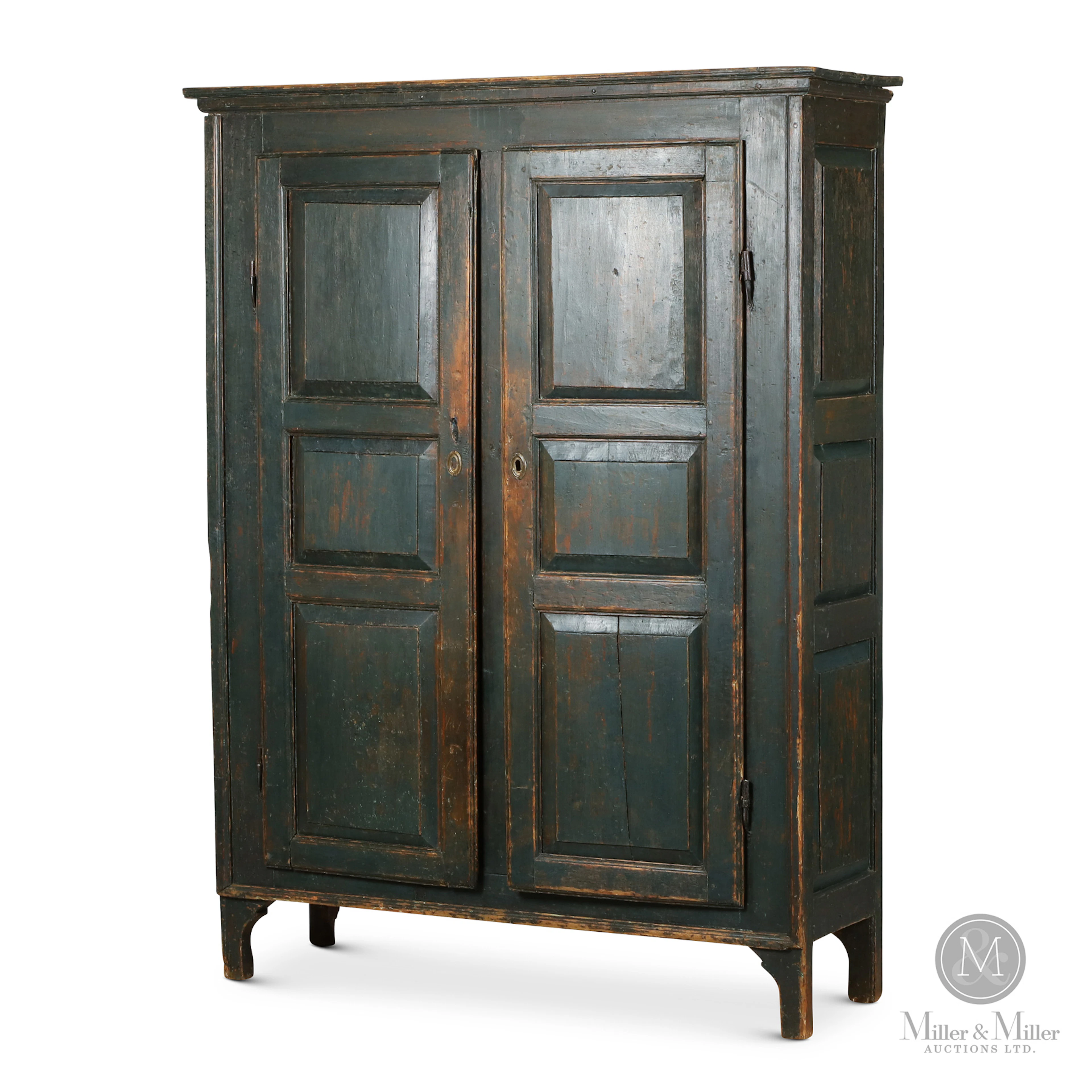 Armoire bleue queues de rat / Blue Panelled armoire