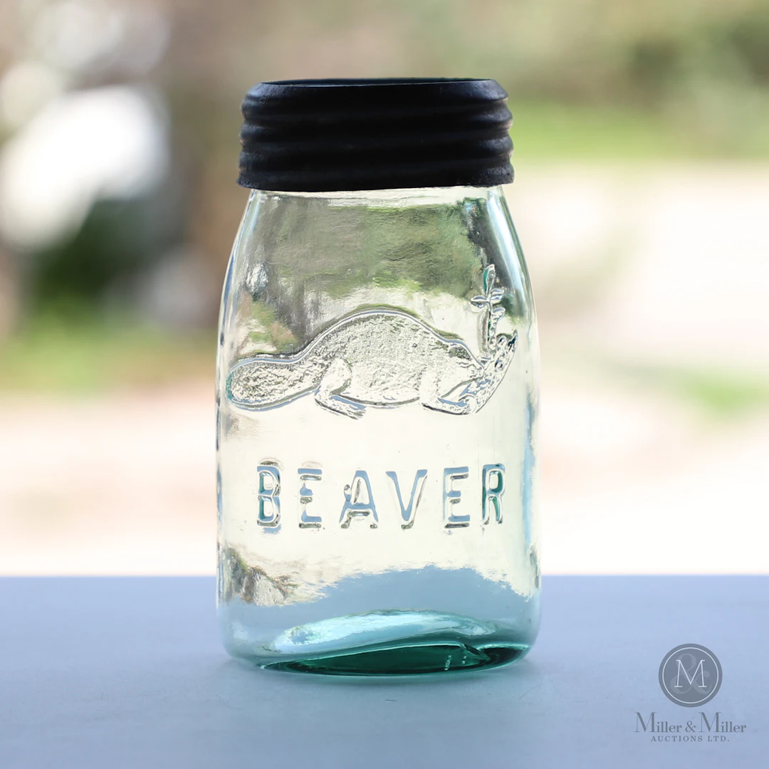Light-green Beaver Pint